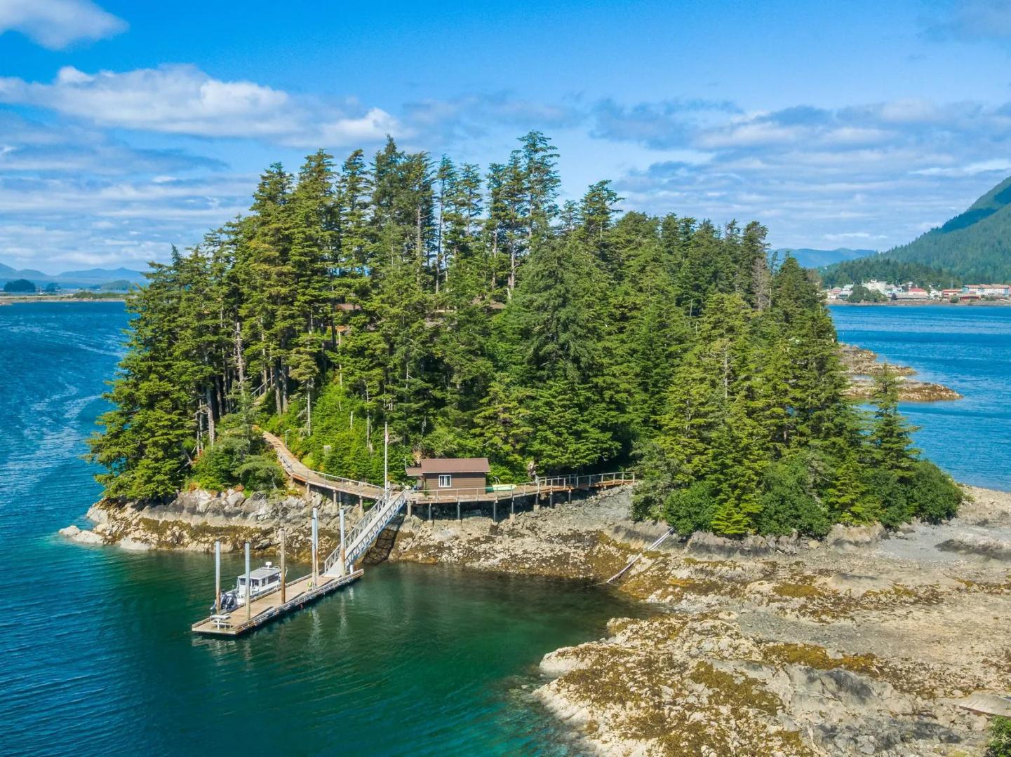 Guckers Island – Private island in Alaska, United States