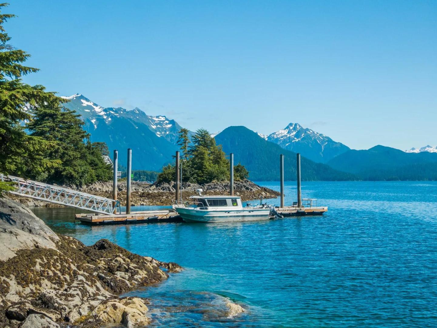 Guckers Island – Private island in Alaska, United States