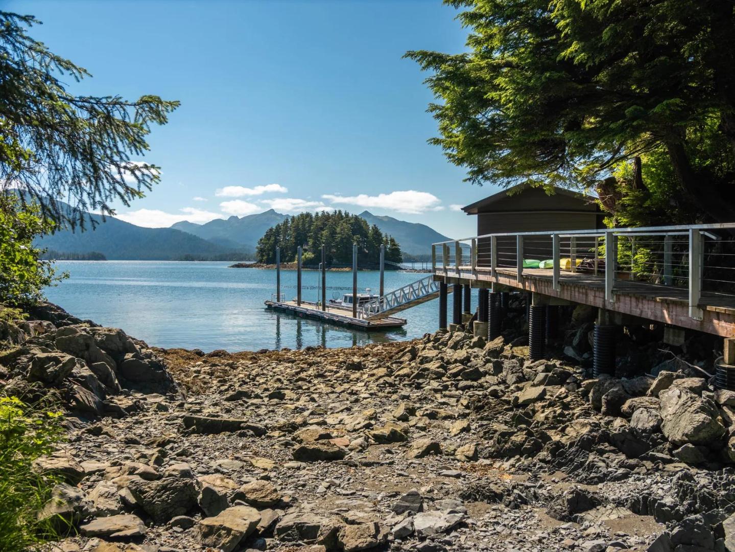 Guckers Island – Private island in Alaska, United States