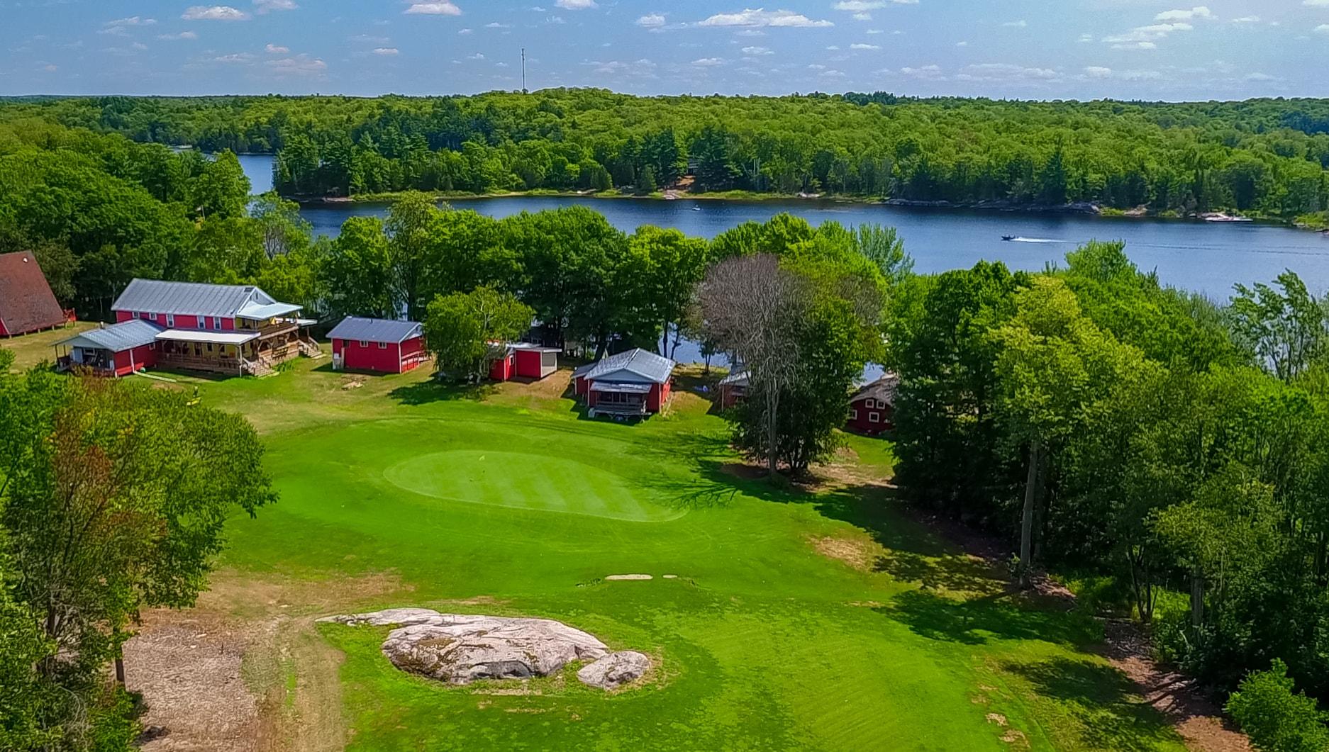 Lakefront Cottages and Golf Course Retreat image
