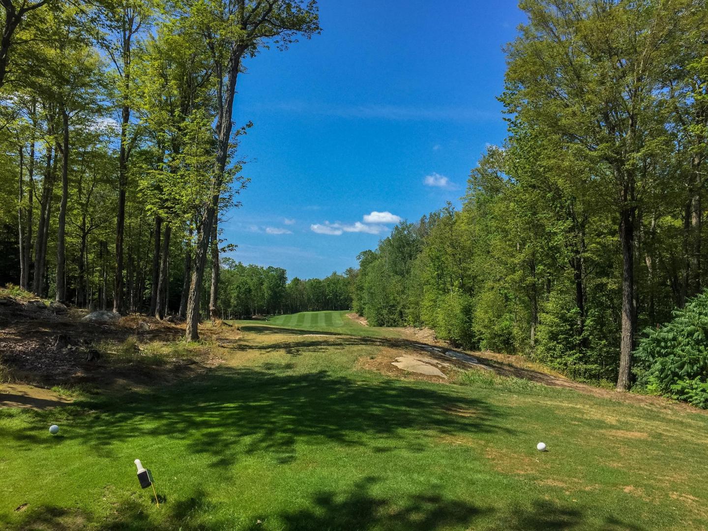Lakefront Cottages and Golf Course Retreat image