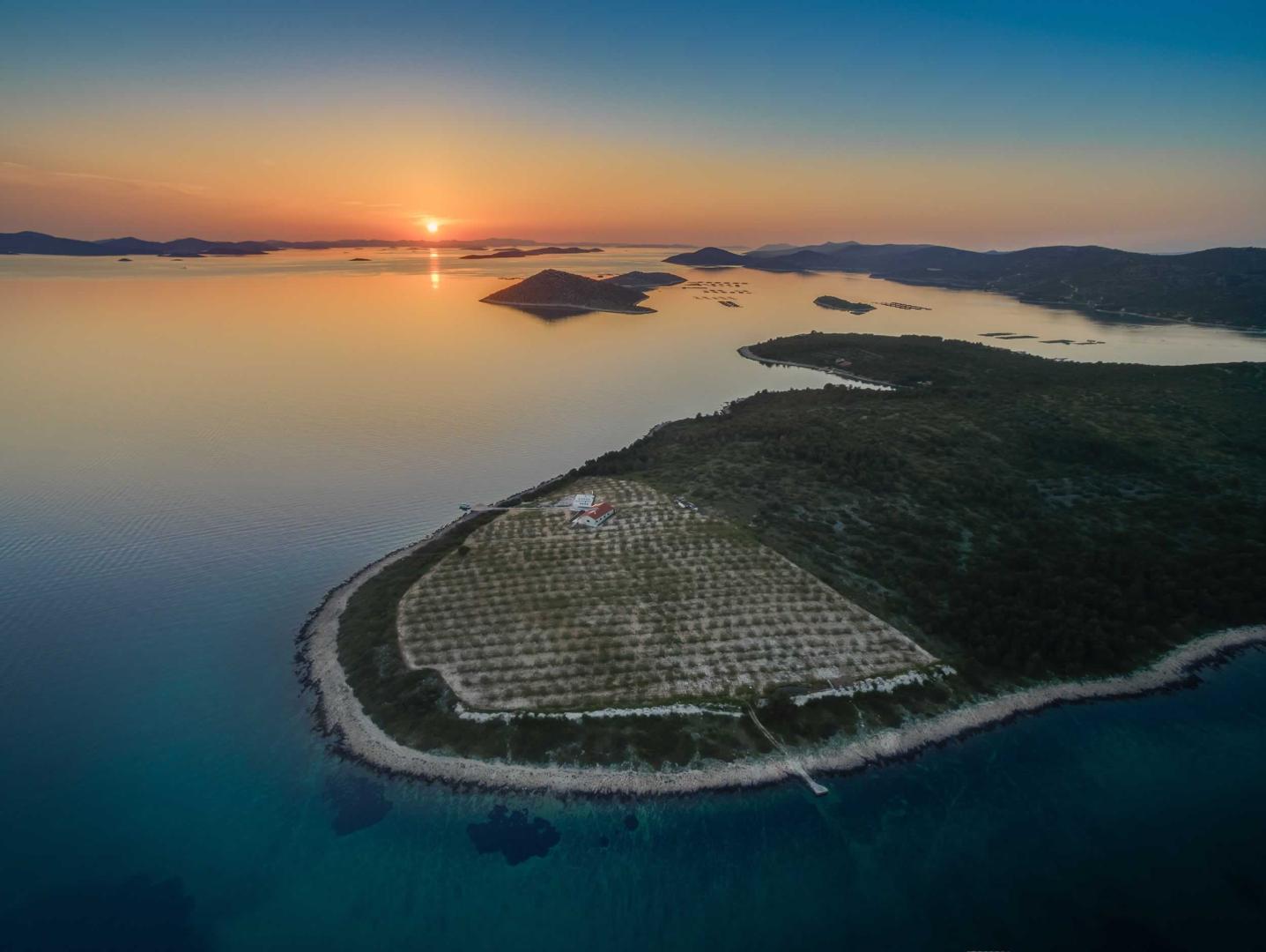 Zizanj Island image