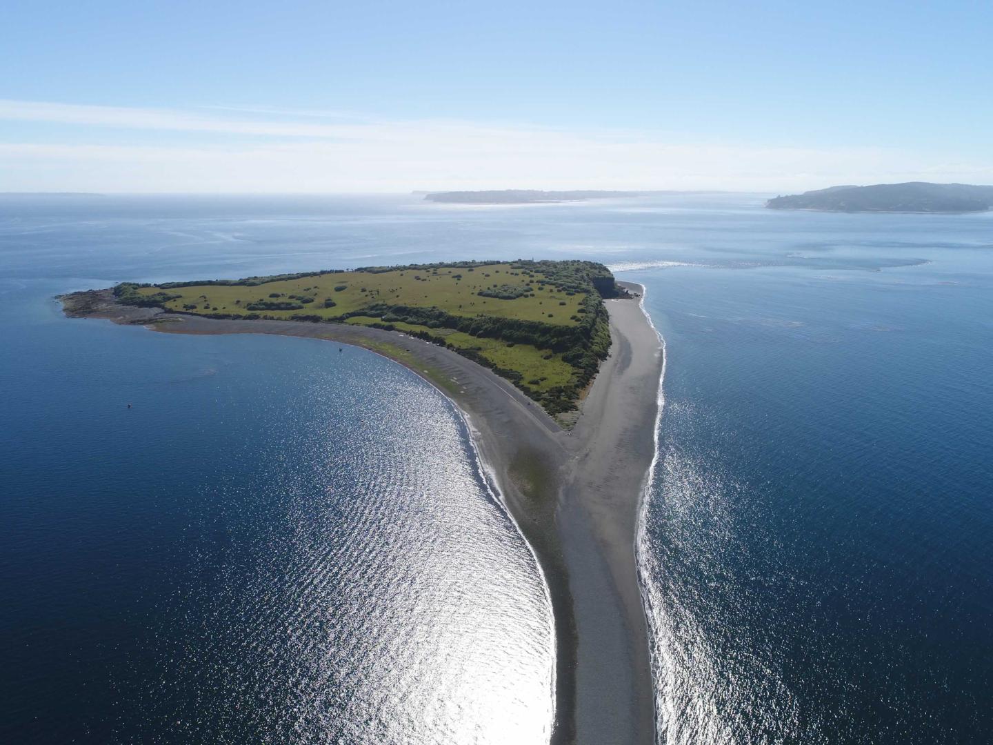 Isla Imelev image
