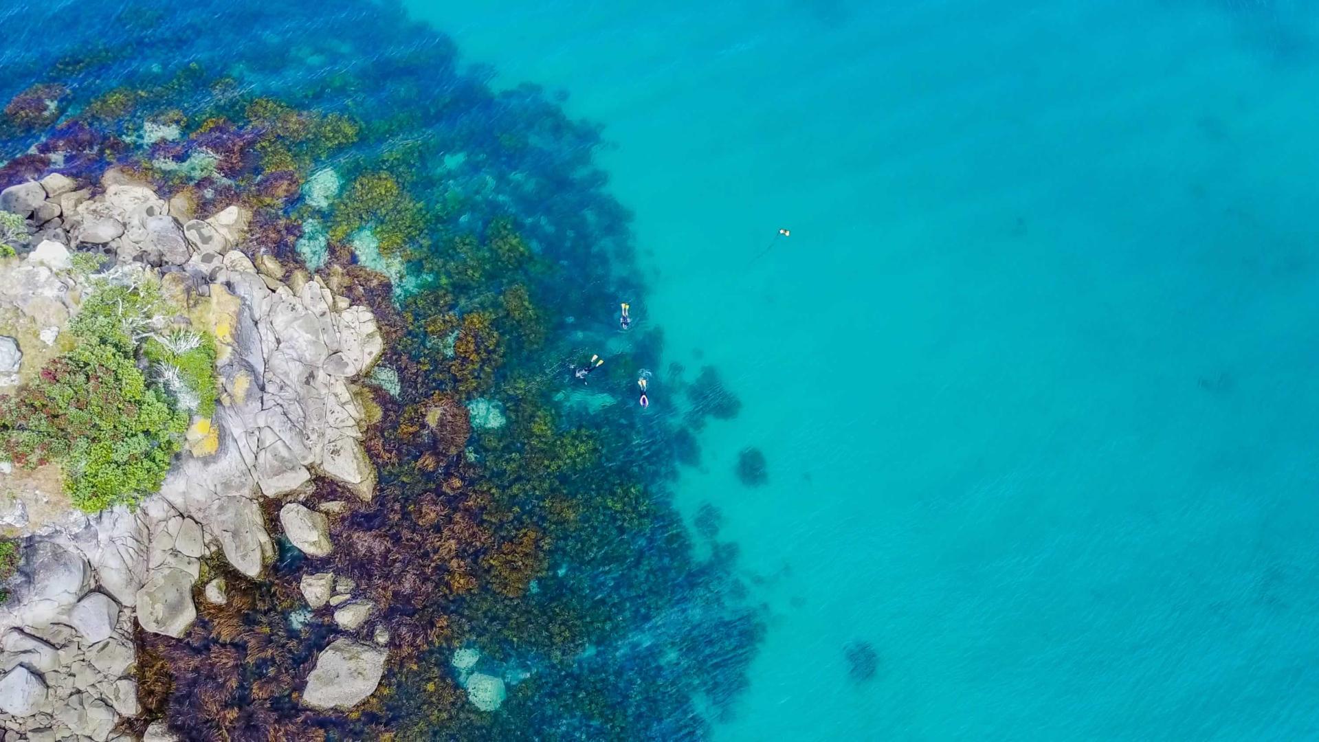 Slipper Island image
