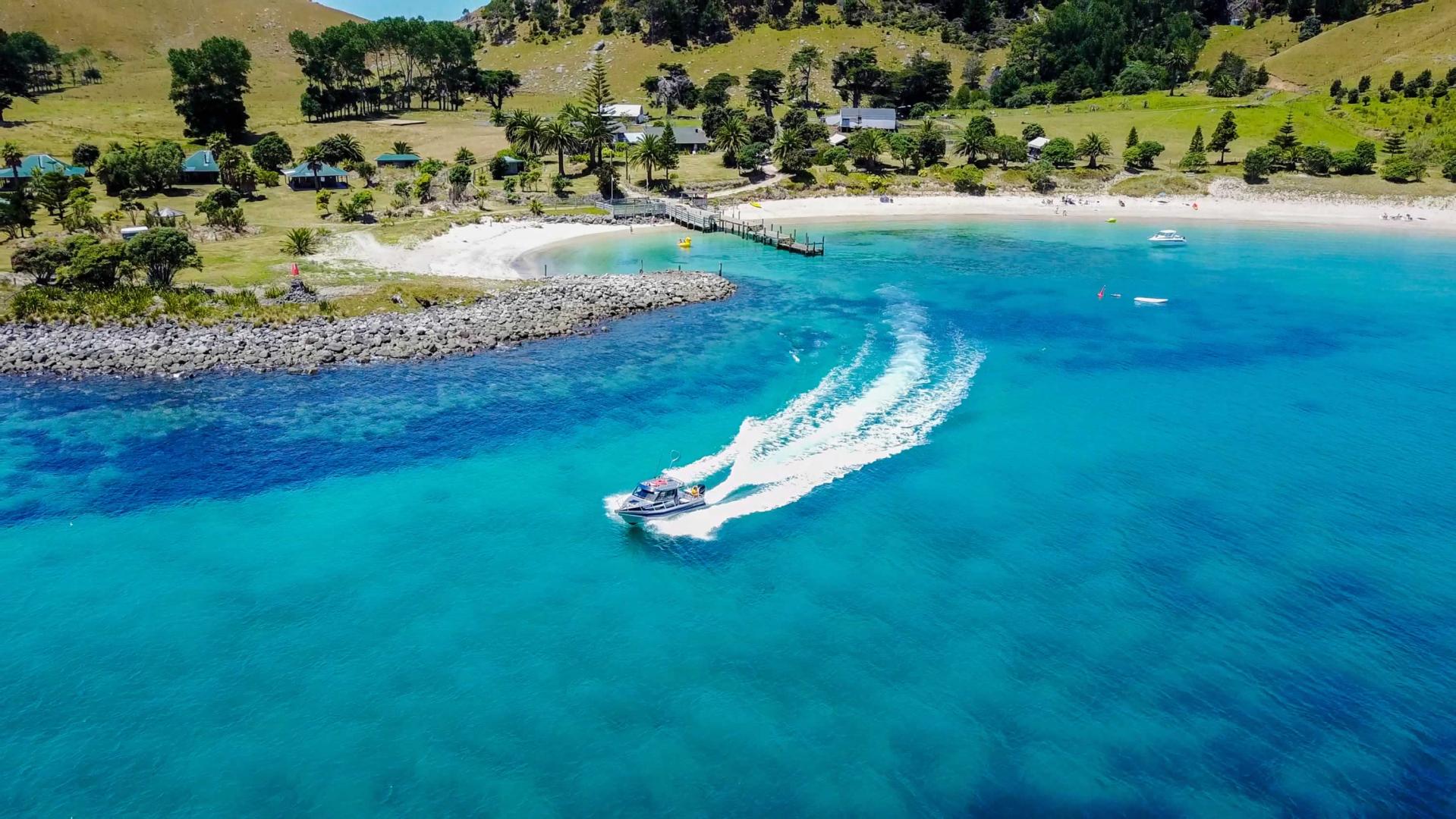 Slipper Island image