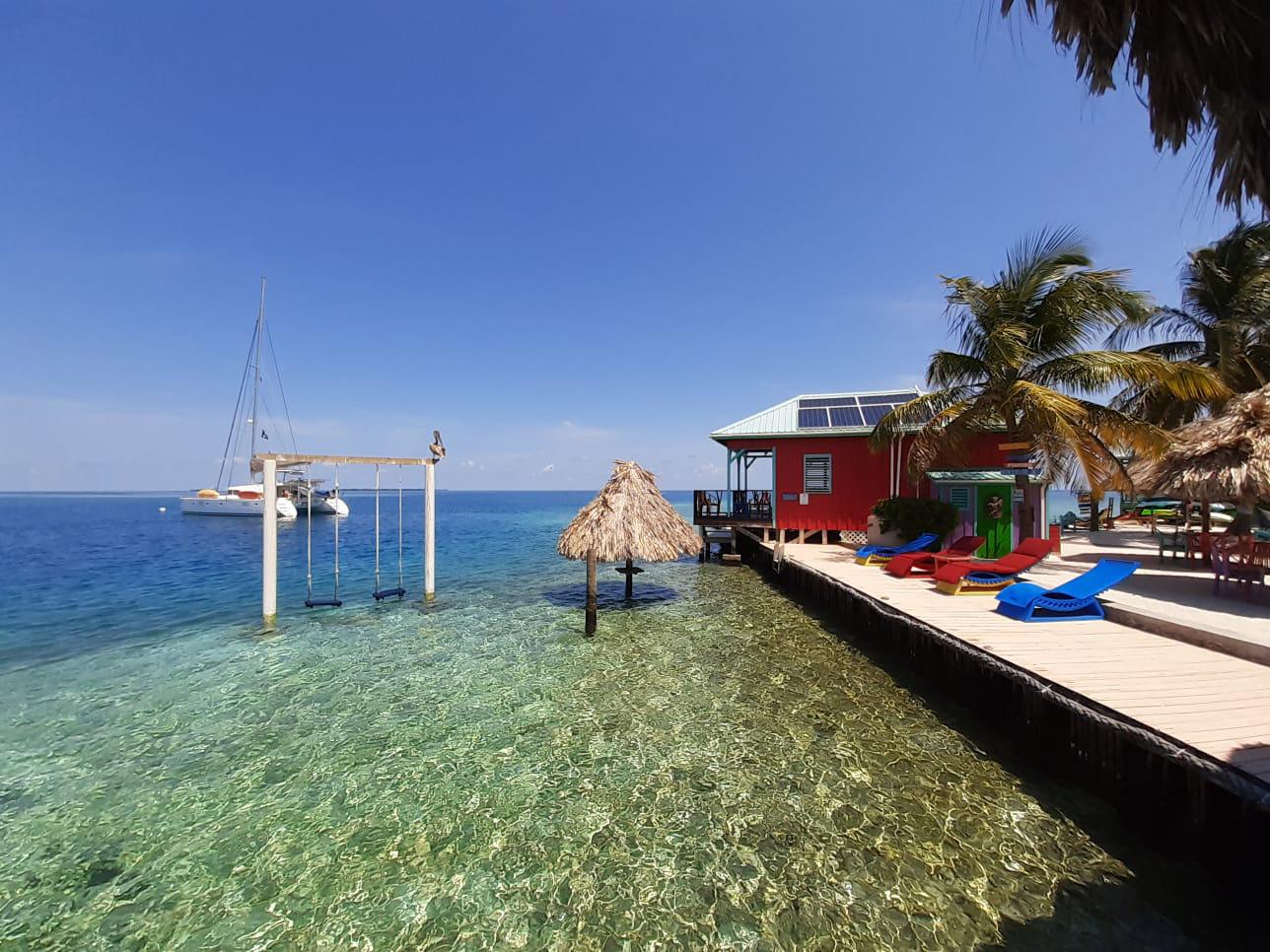 King Leweys Island Resort image