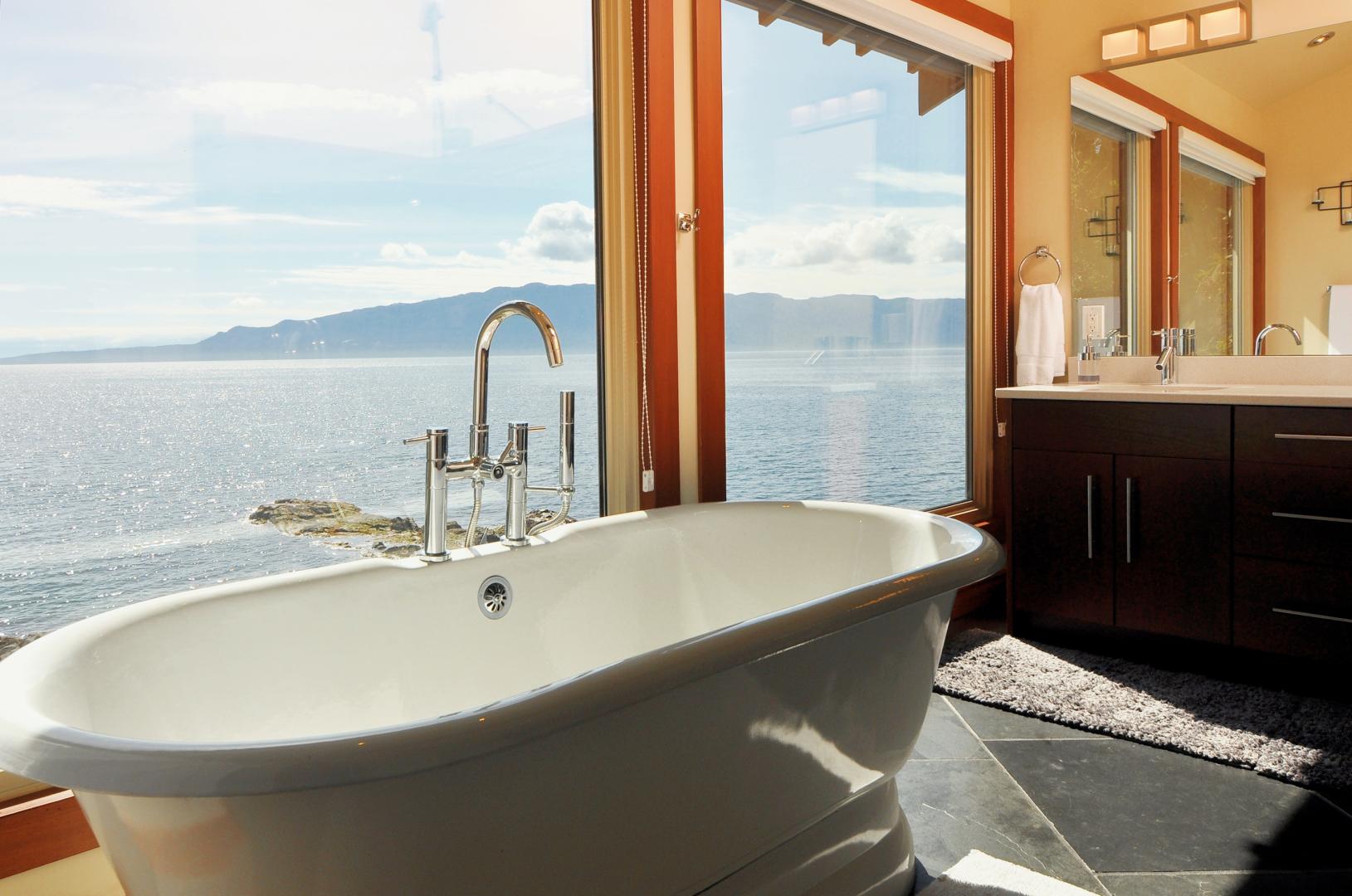Whitestone Island, BC – Private island in British Columbia, Canada