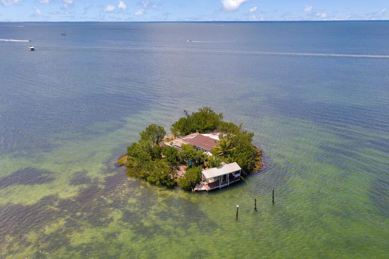 Pretty Joe Rock – Private island in Florida, United States