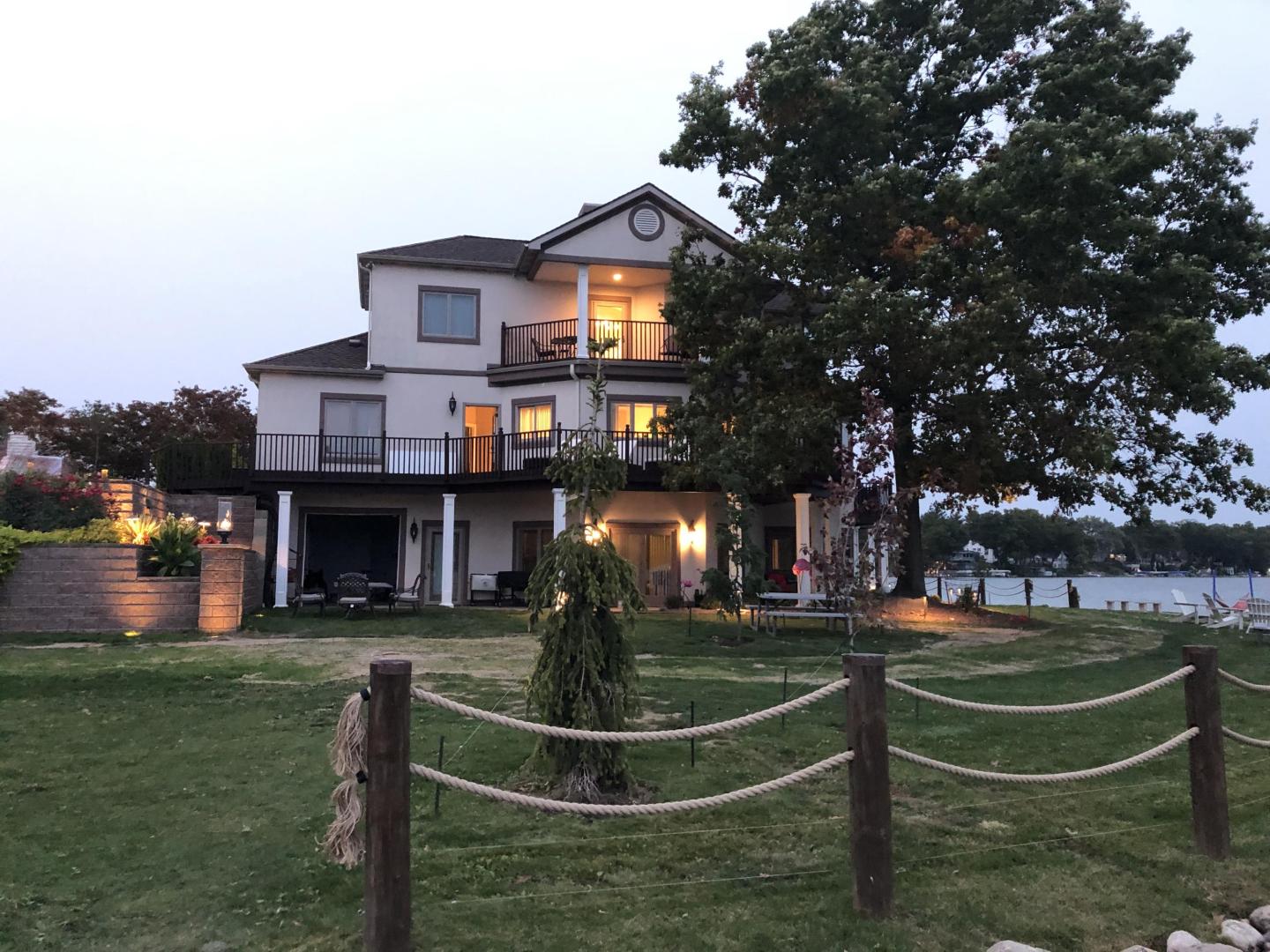 Paradise Island, Michigan – Private island in Michigan, United States