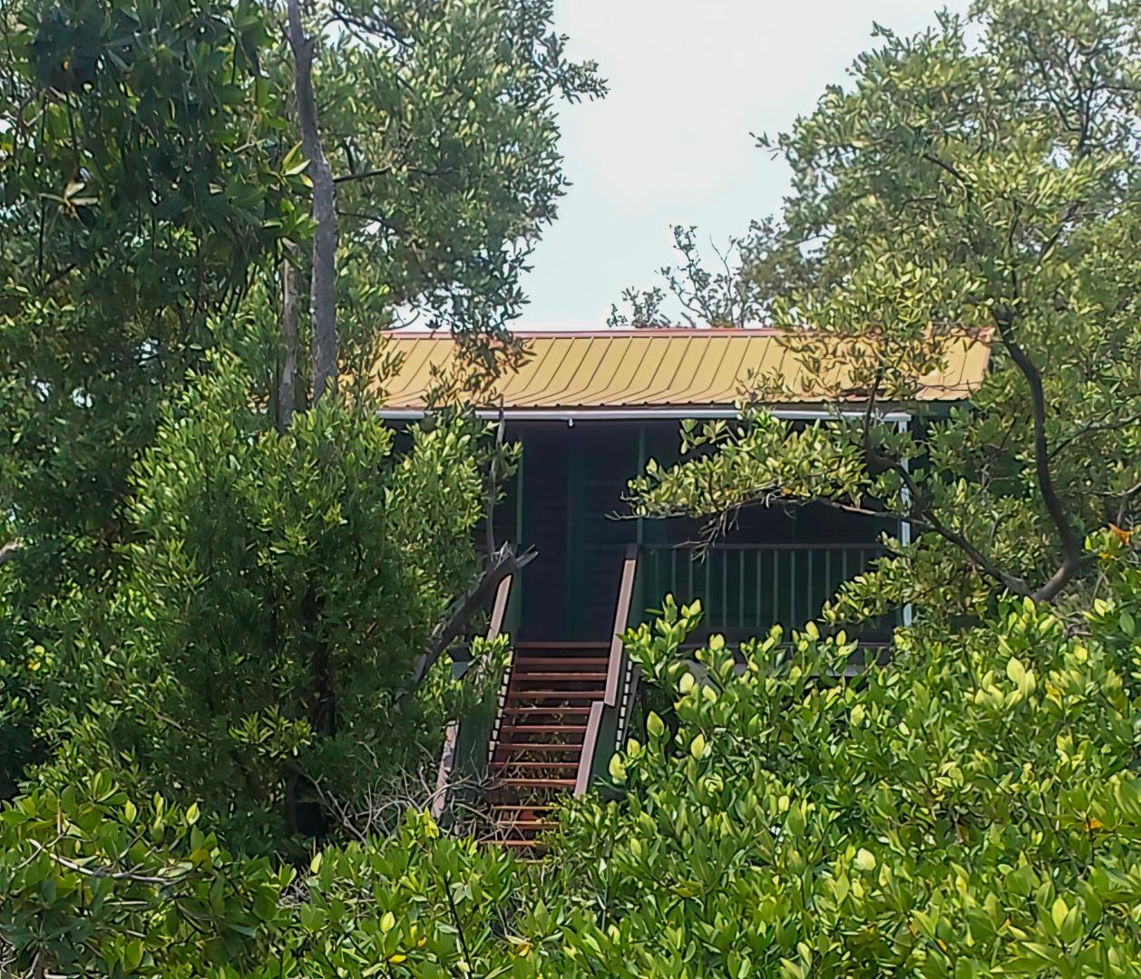 Hideaway Caye – Private island in Belize, Central America