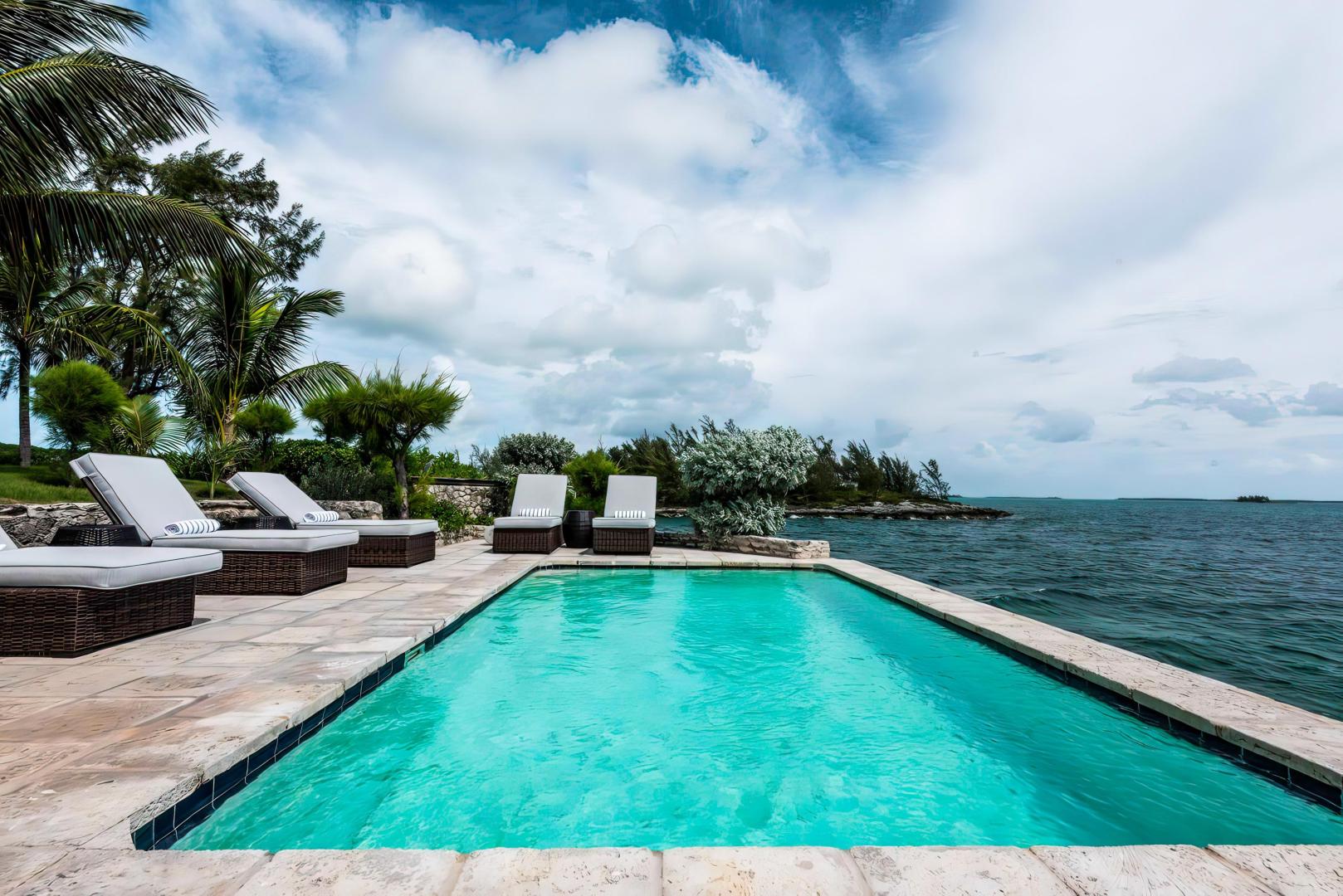 Middle Cay – Private island in Eleuthera, Bahamas, Caribbean