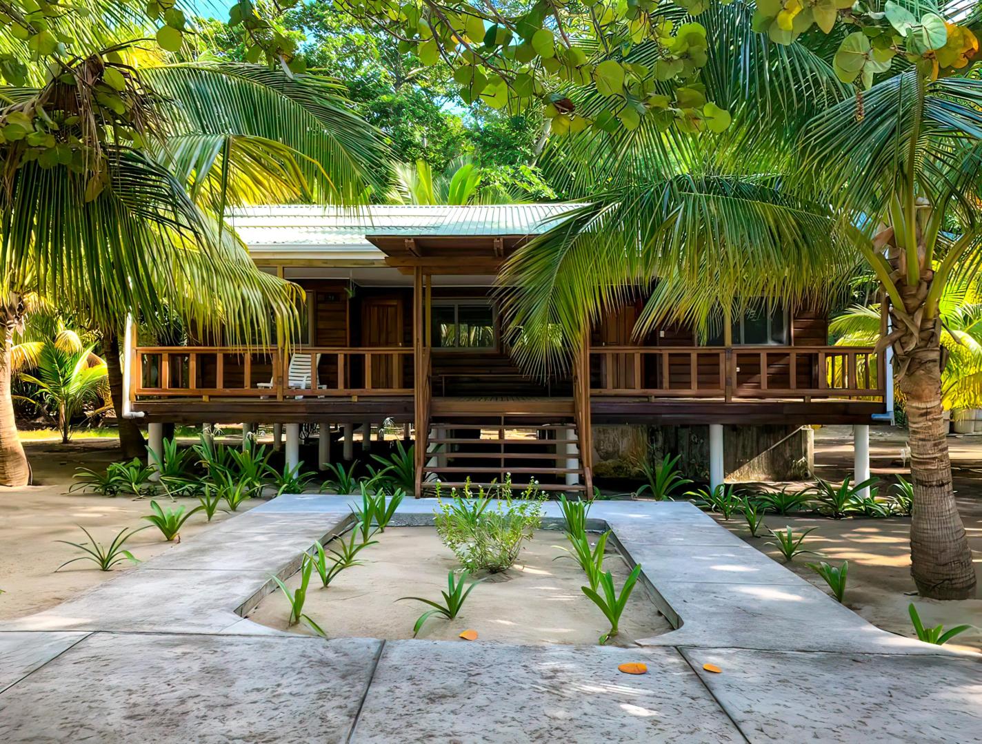Round Cay – Private island in Honduras, Central America