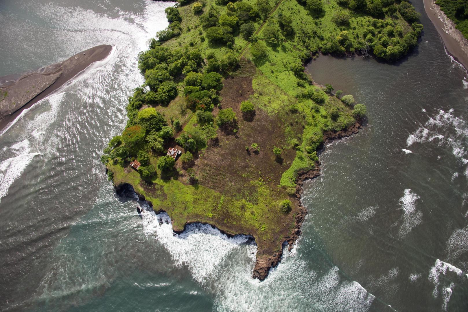 Punta Loros – Private island in Costa Rica, Central America