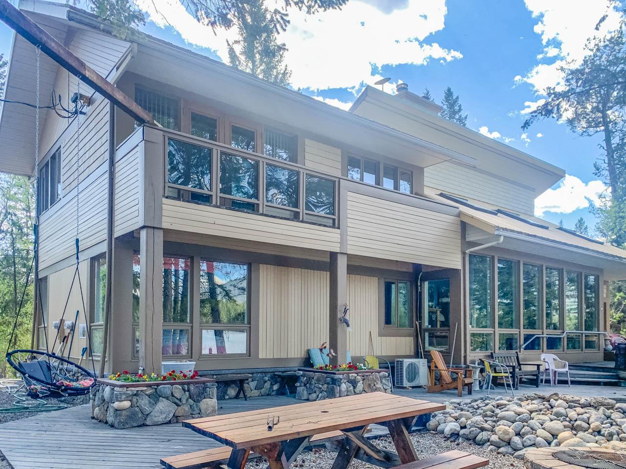 4-acre Private Island near Invermere – Private island in British Columbia, Canada