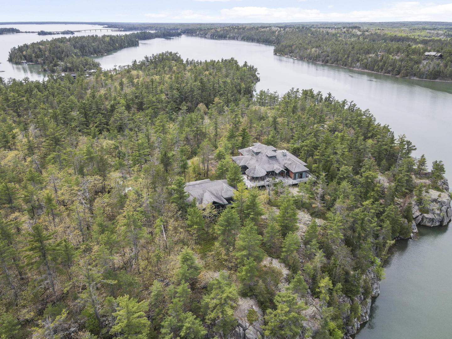 Picture Island – Private island in Ontario, Canada