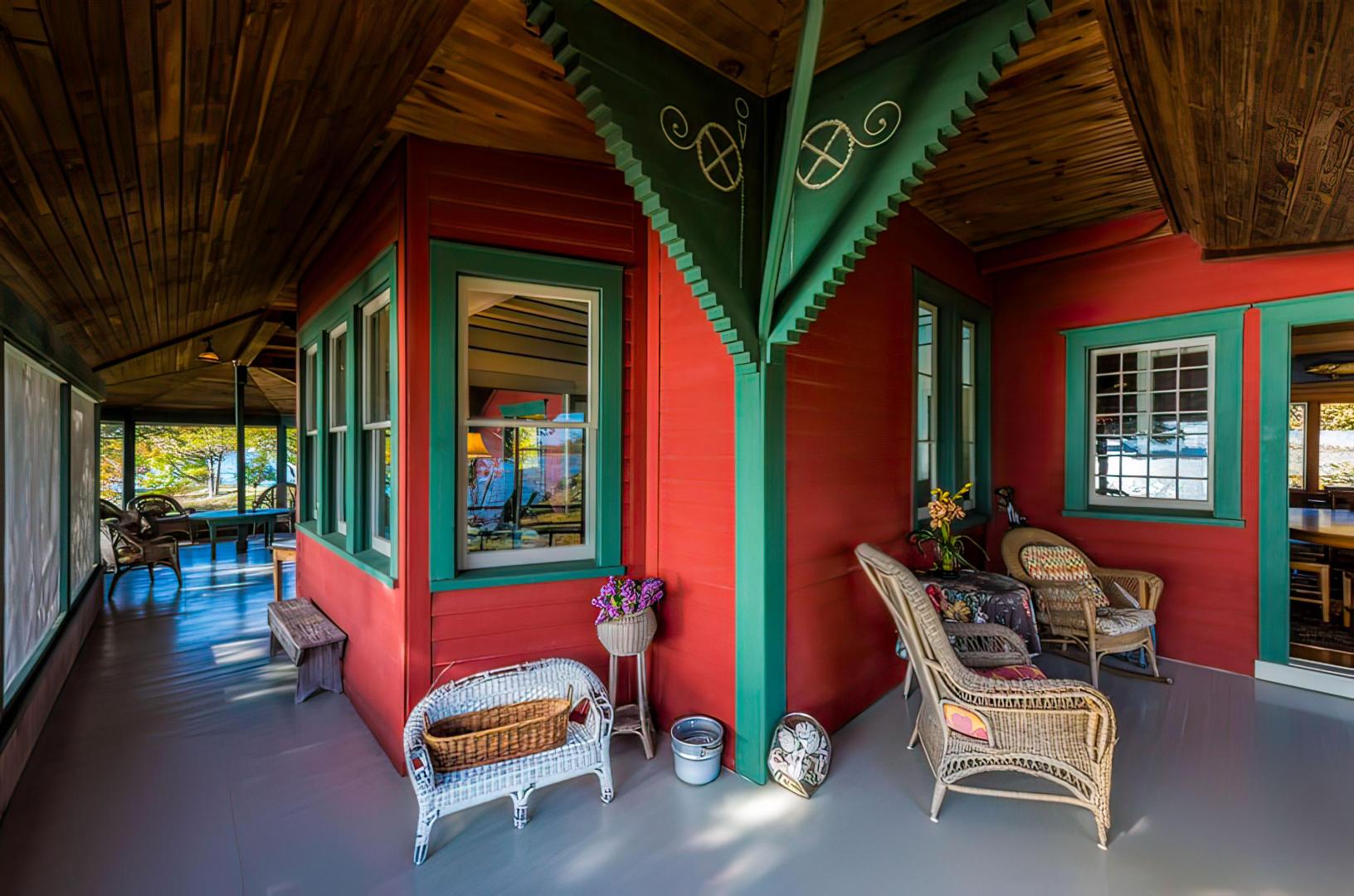 Whiskey Island Lodge – Private island in New York, United States