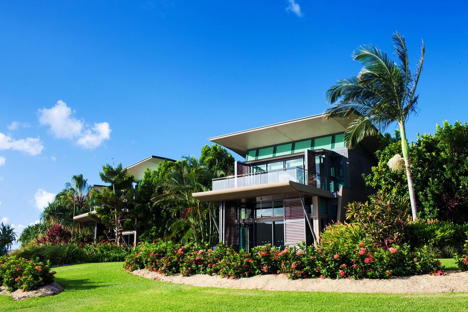 Hamilton Island Yacht Club Villas – Private island in Australia, South Pacific