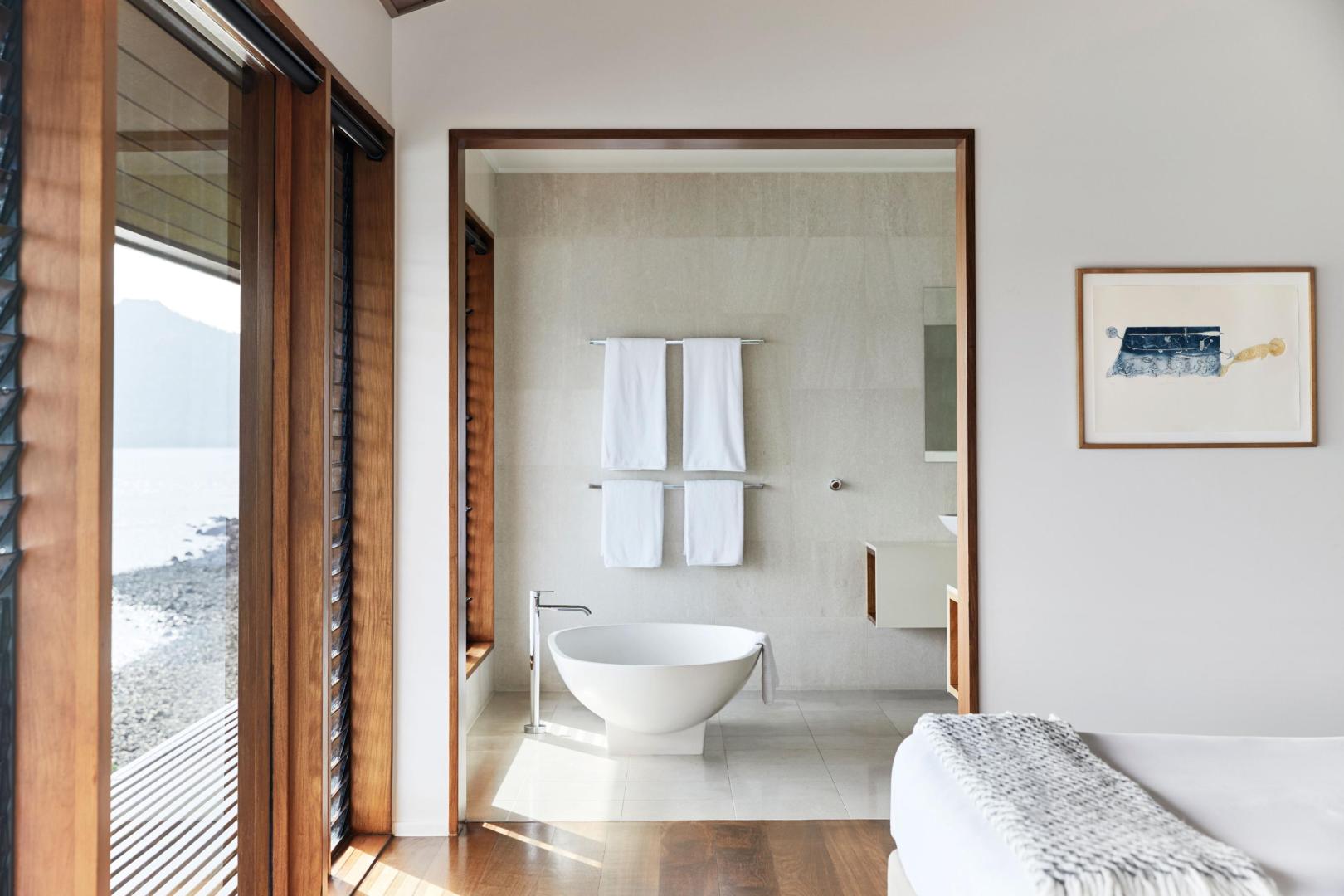 Hamilton Island Yacht Club Villas – Private island in Australia, South Pacific