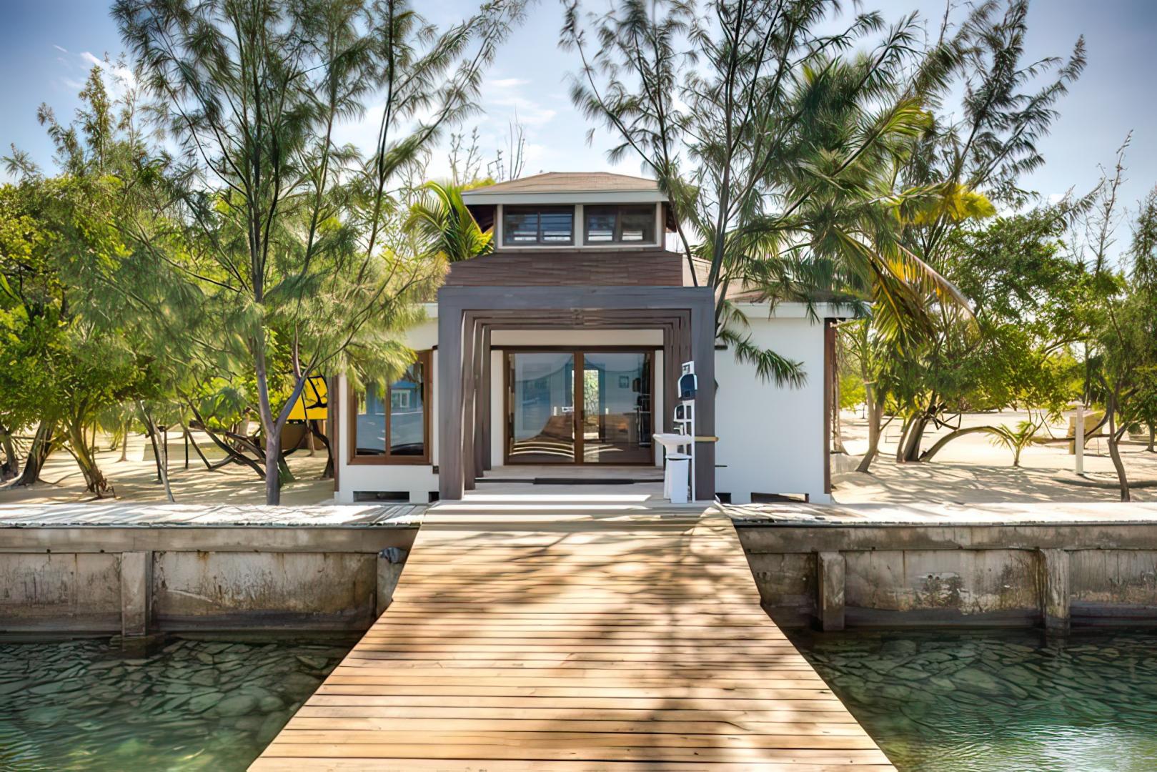 Coco Plum Island Resort – Private island in Belize, Central America
