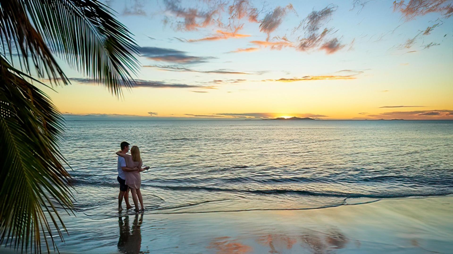 DoubleTree Resort by Hilton Hotel Sonaisali Island – Private island in Fiji, South Pacific