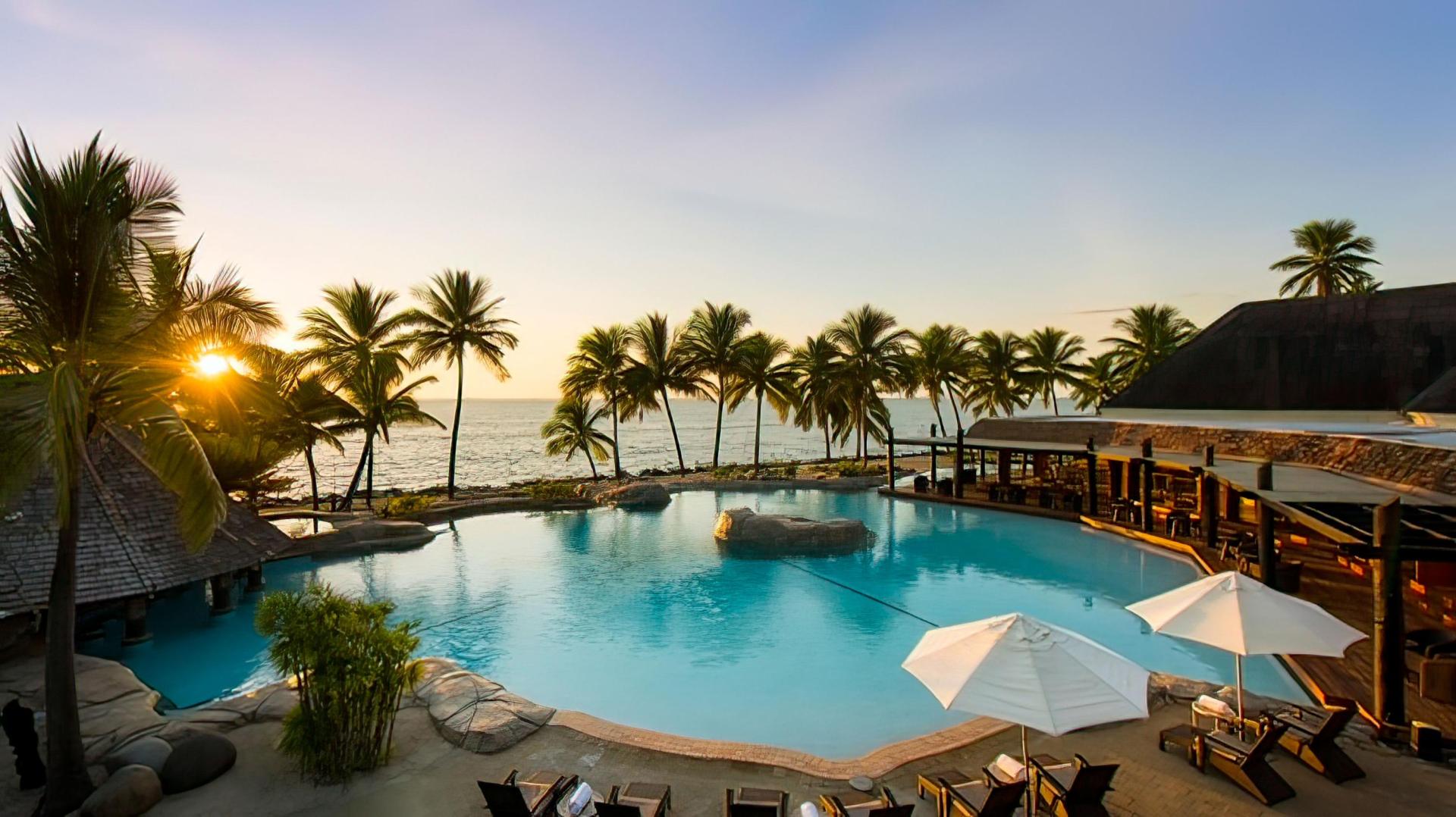 DoubleTree Resort by Hilton Hotel Sonaisali Island – Private island in Fiji, South Pacific
