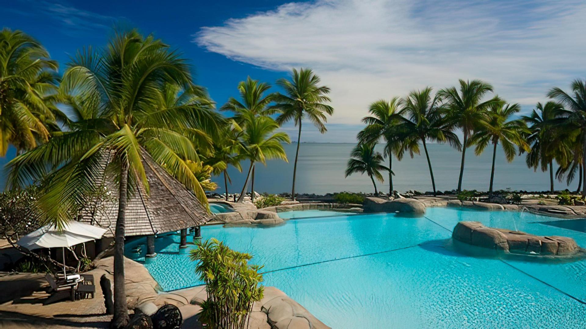 DoubleTree Resort by Hilton Hotel Sonaisali Island – Private island in Fiji, South Pacific