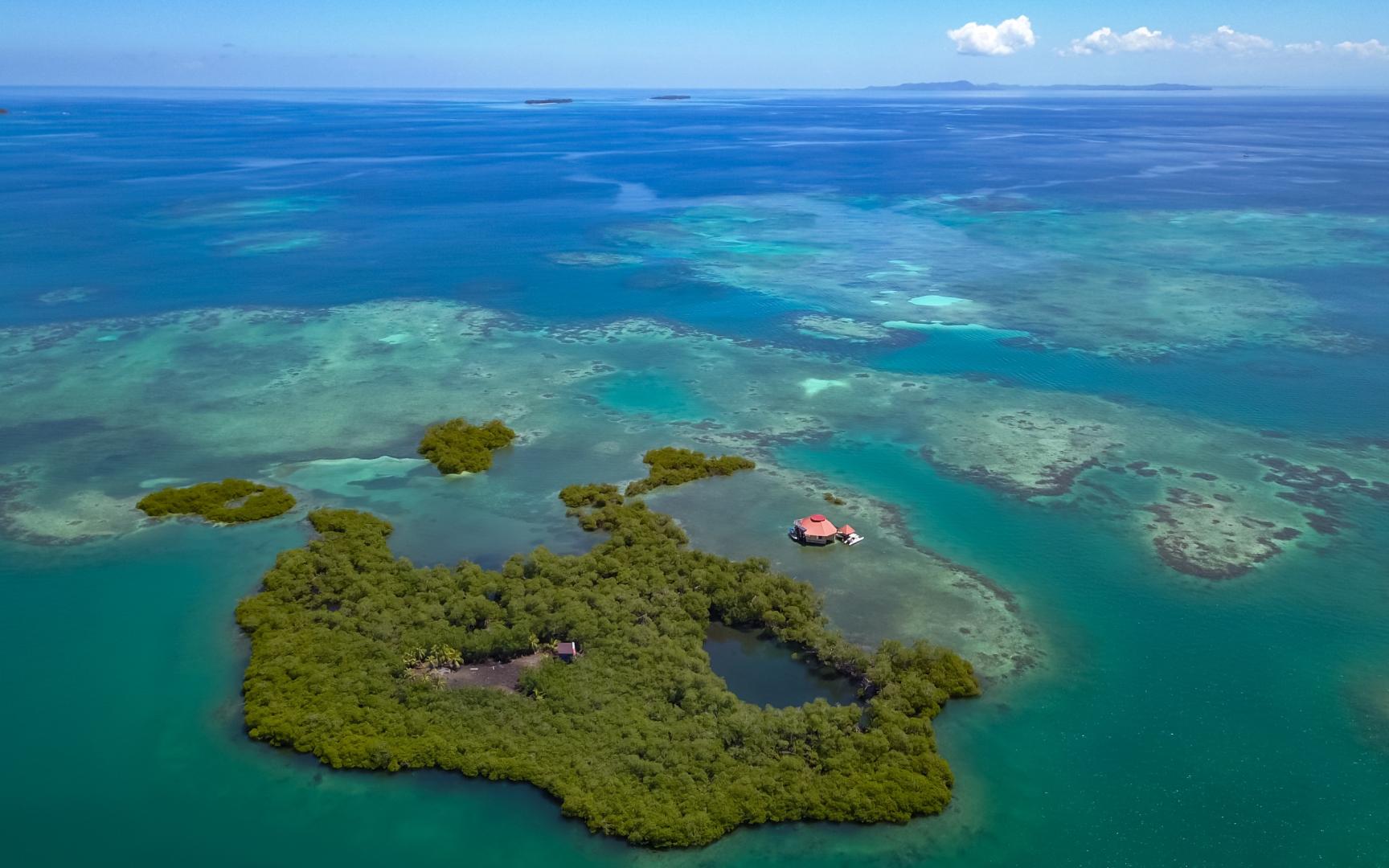 Jack Analys Cay – Private island in Panama, Central America