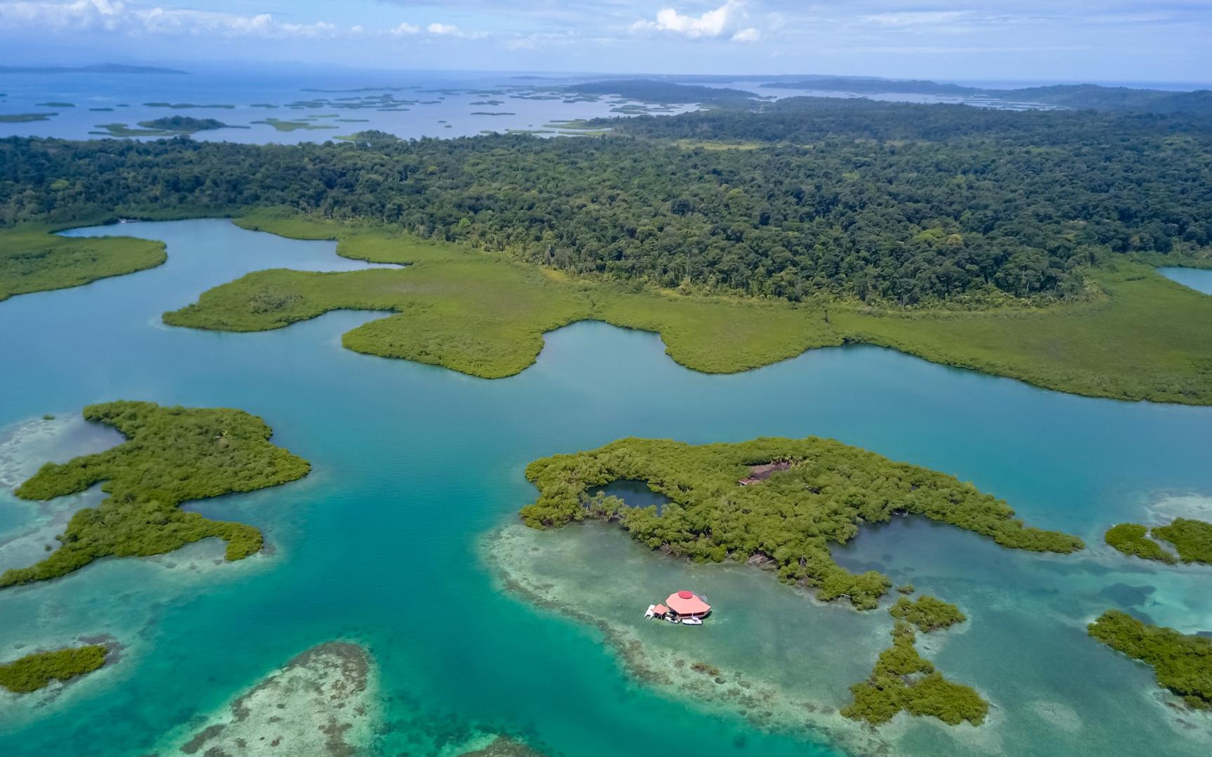 Jack Analys Cay – Private island in Panama, Central America