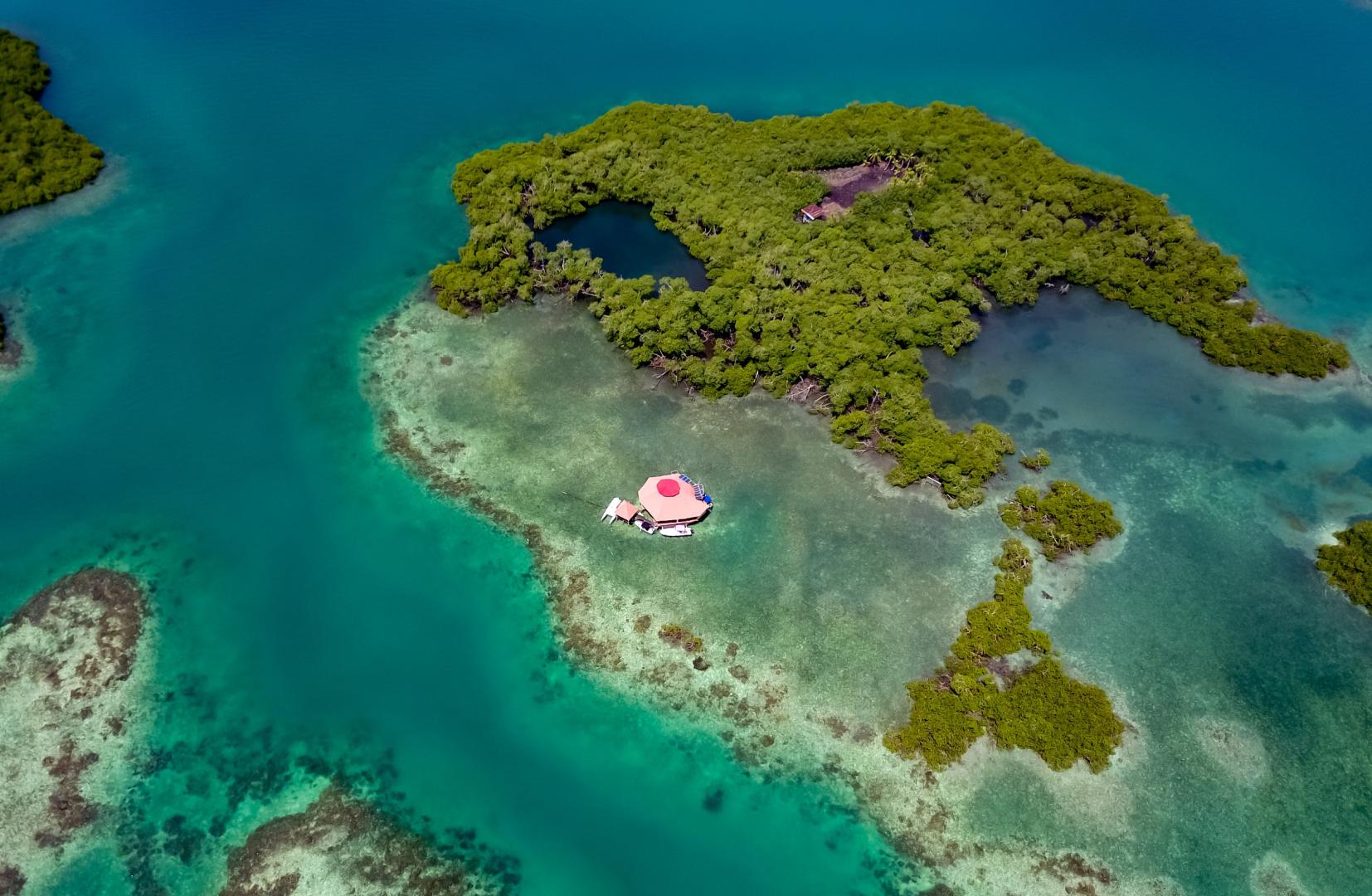 Jack Analys Cay – Private island in Panama, Central America