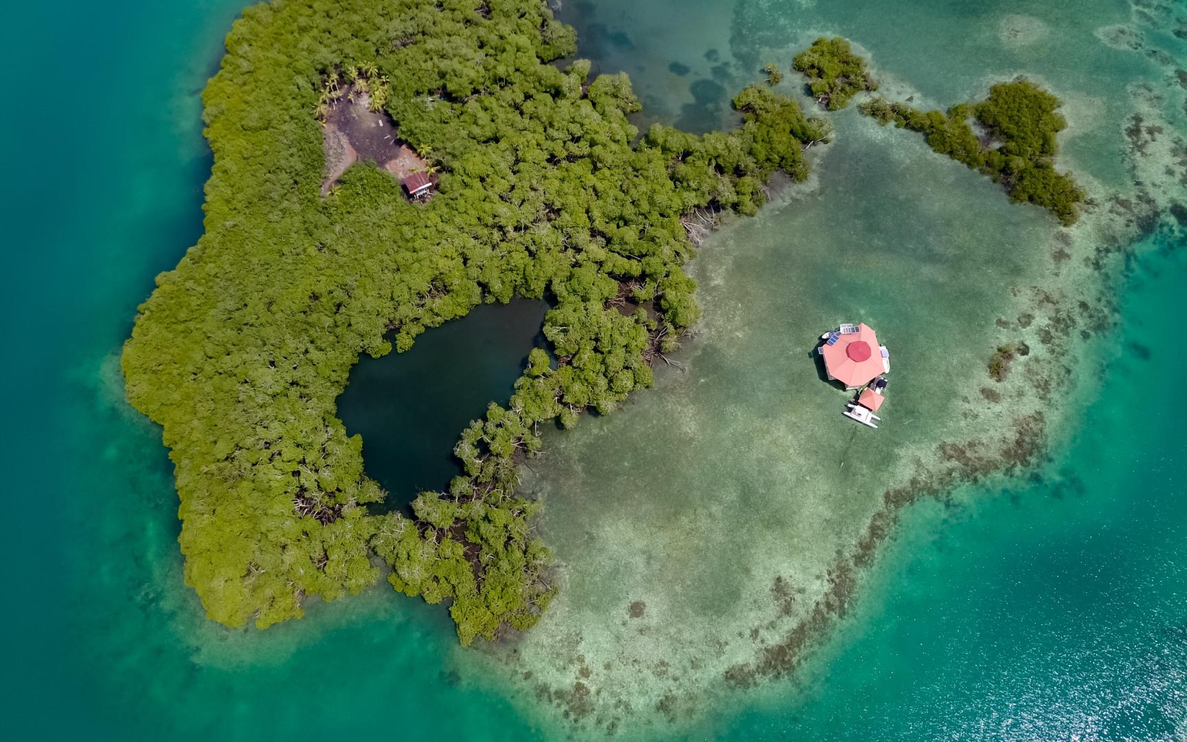 Jack Analys Cay – Private island in Panama, Central America