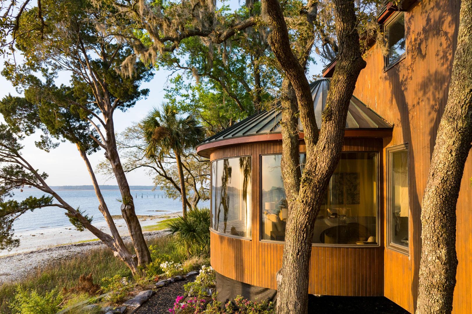 Buck Island – Private island in South Carolina, United States