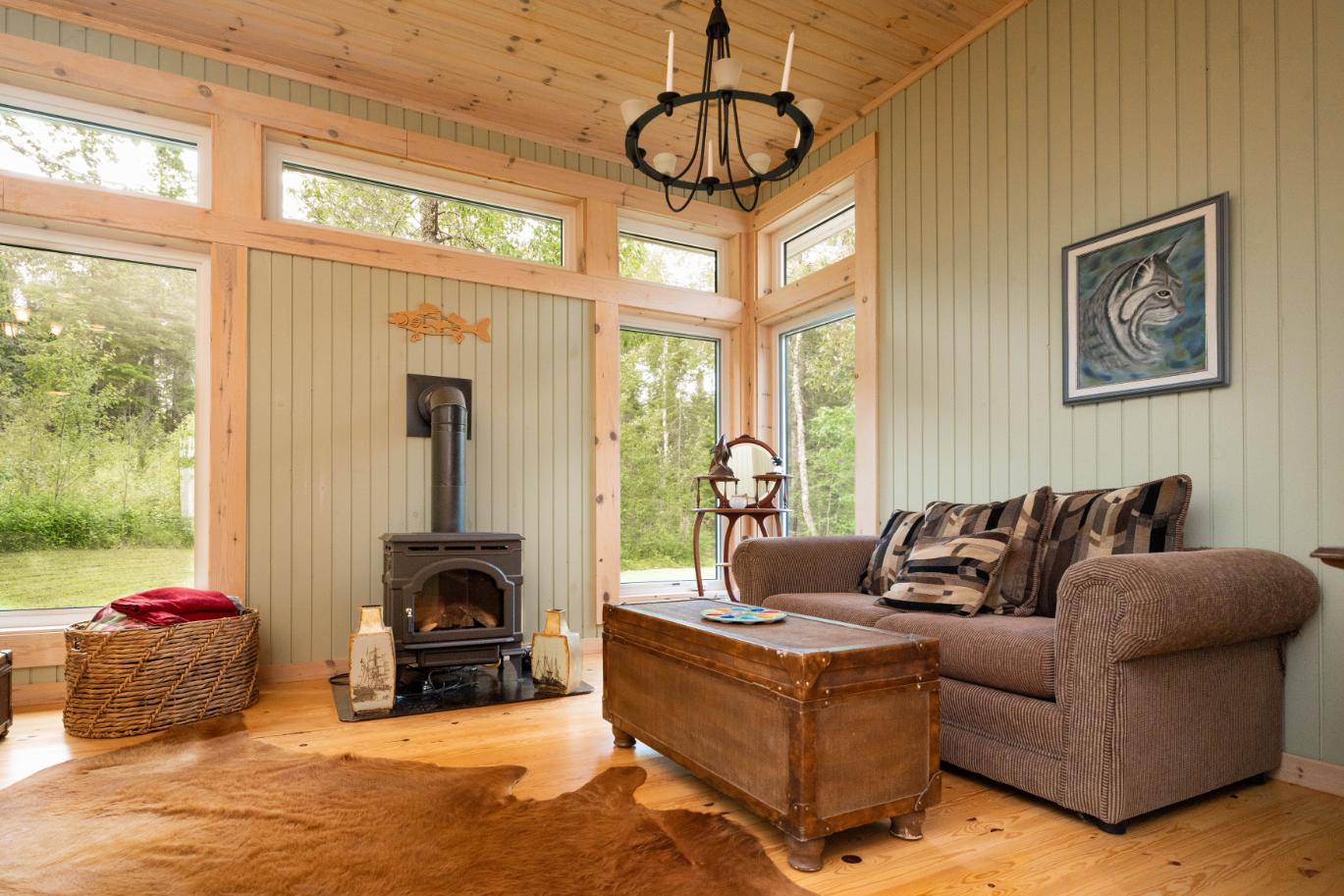 Queen Bee Island – Private island in Northern Ontario, Ontario, Canada
