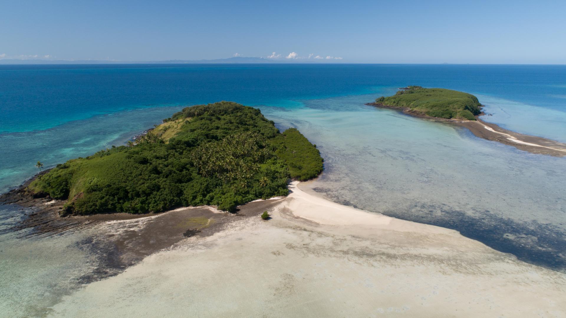 Nanuyasesara & Nanuyabuli Islands – Private island in Fiji, South Pacific