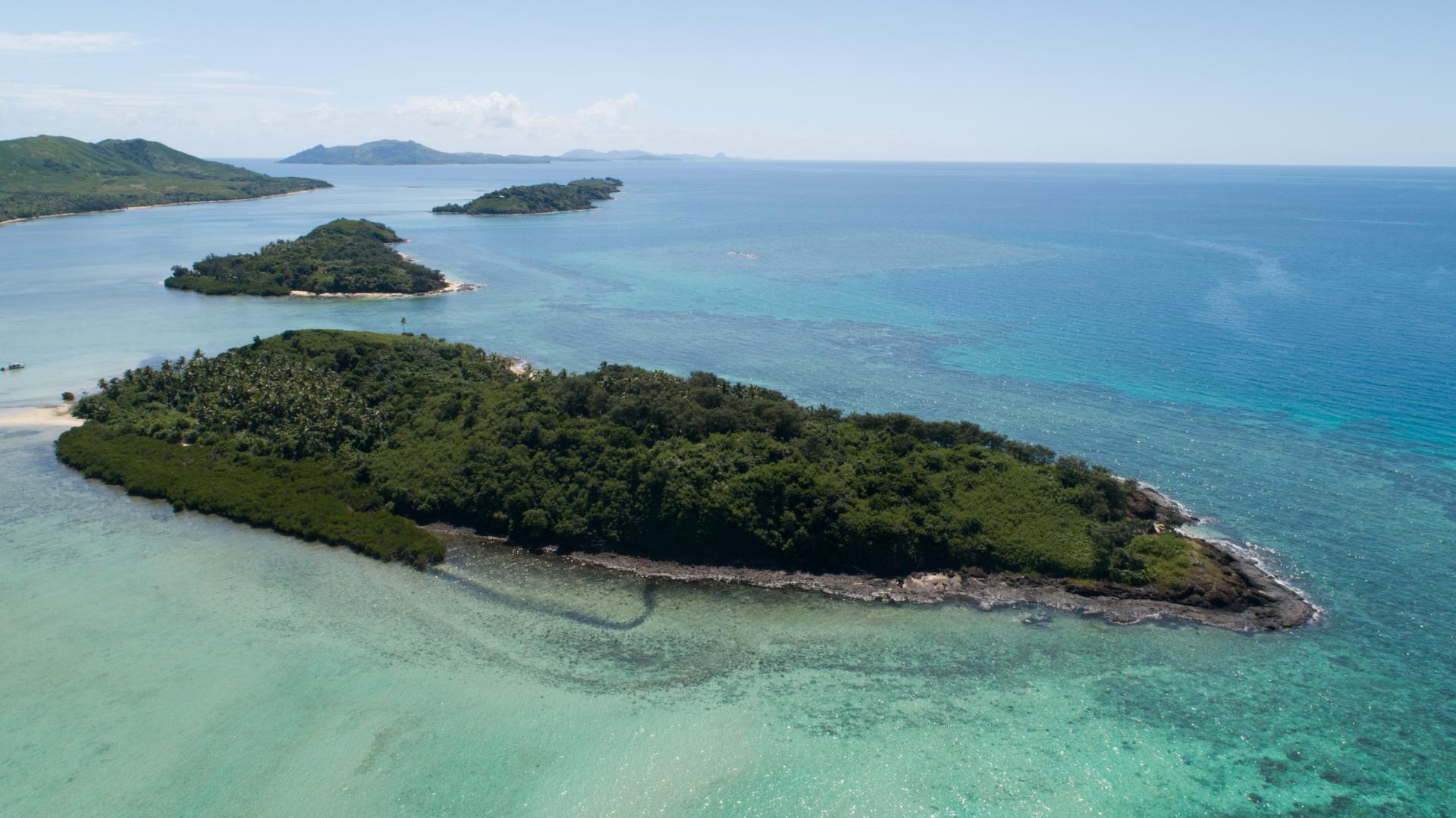 Nanuyasesara & Nanuyabuli Islands – Private island in Fiji, South Pacific