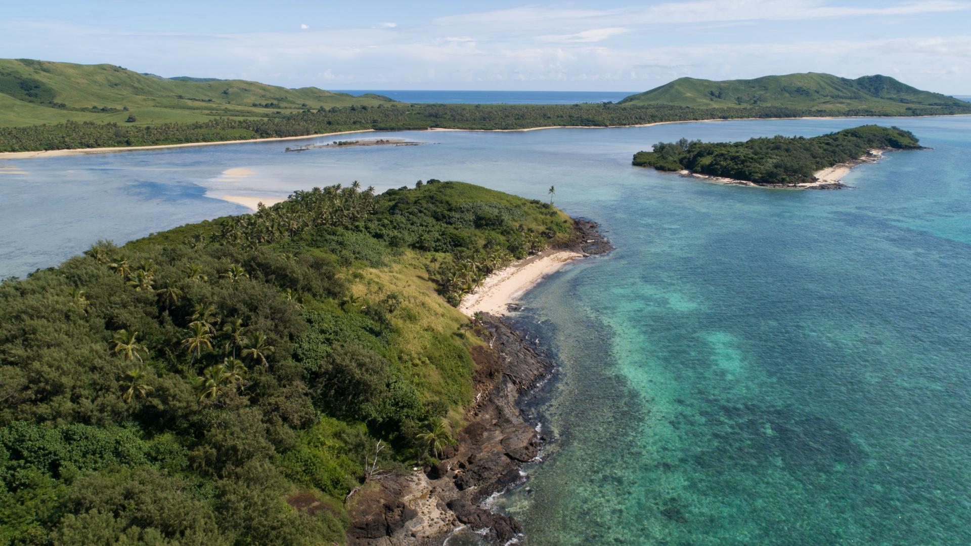 Nanuyasesara & Nanuyabuli Islands – Private island in Fiji, South Pacific