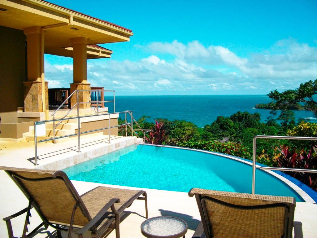 Red Frog Beach Island Resort – Private island in Panama, Central America