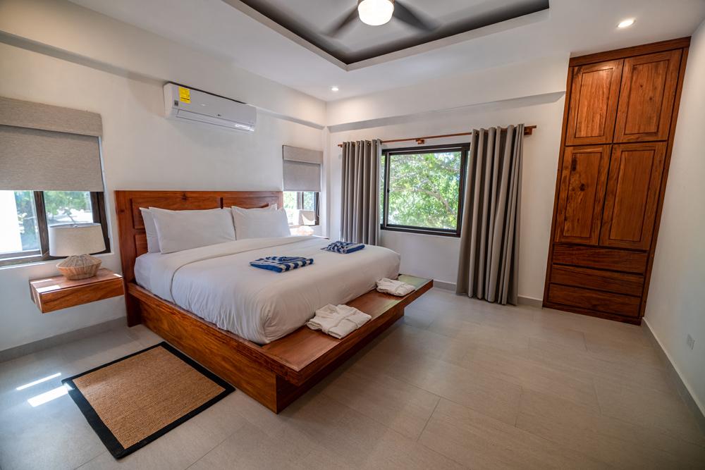 Manta Island Resort – Private island in Belize, Central America