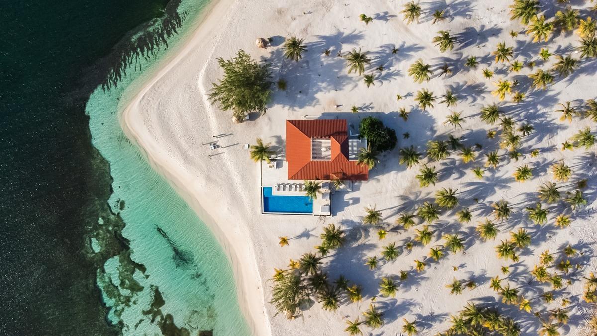 Manta Island Resort – Private island in Belize, Central America