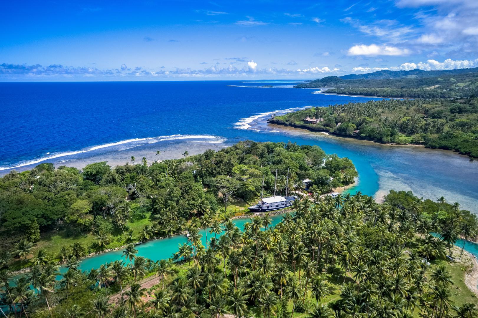 Savasi Island Resort – Private island in Fiji, South Pacific