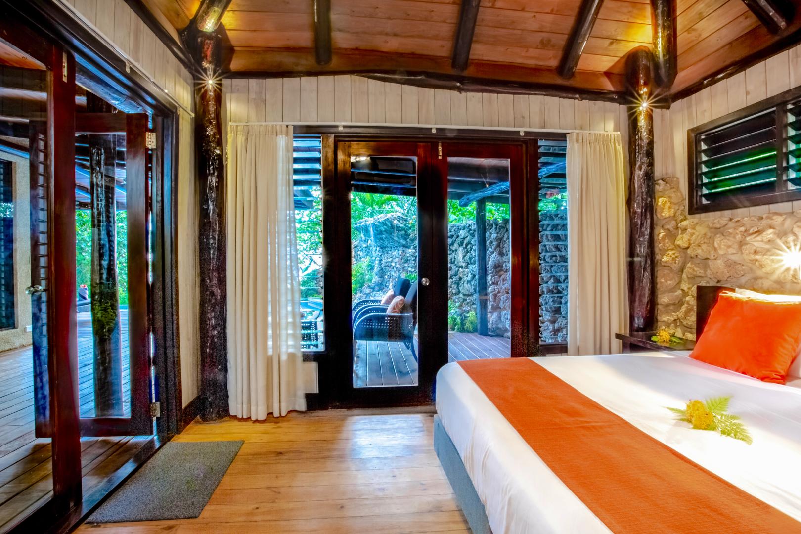 Savasi Island Resort – Private island in Fiji, South Pacific