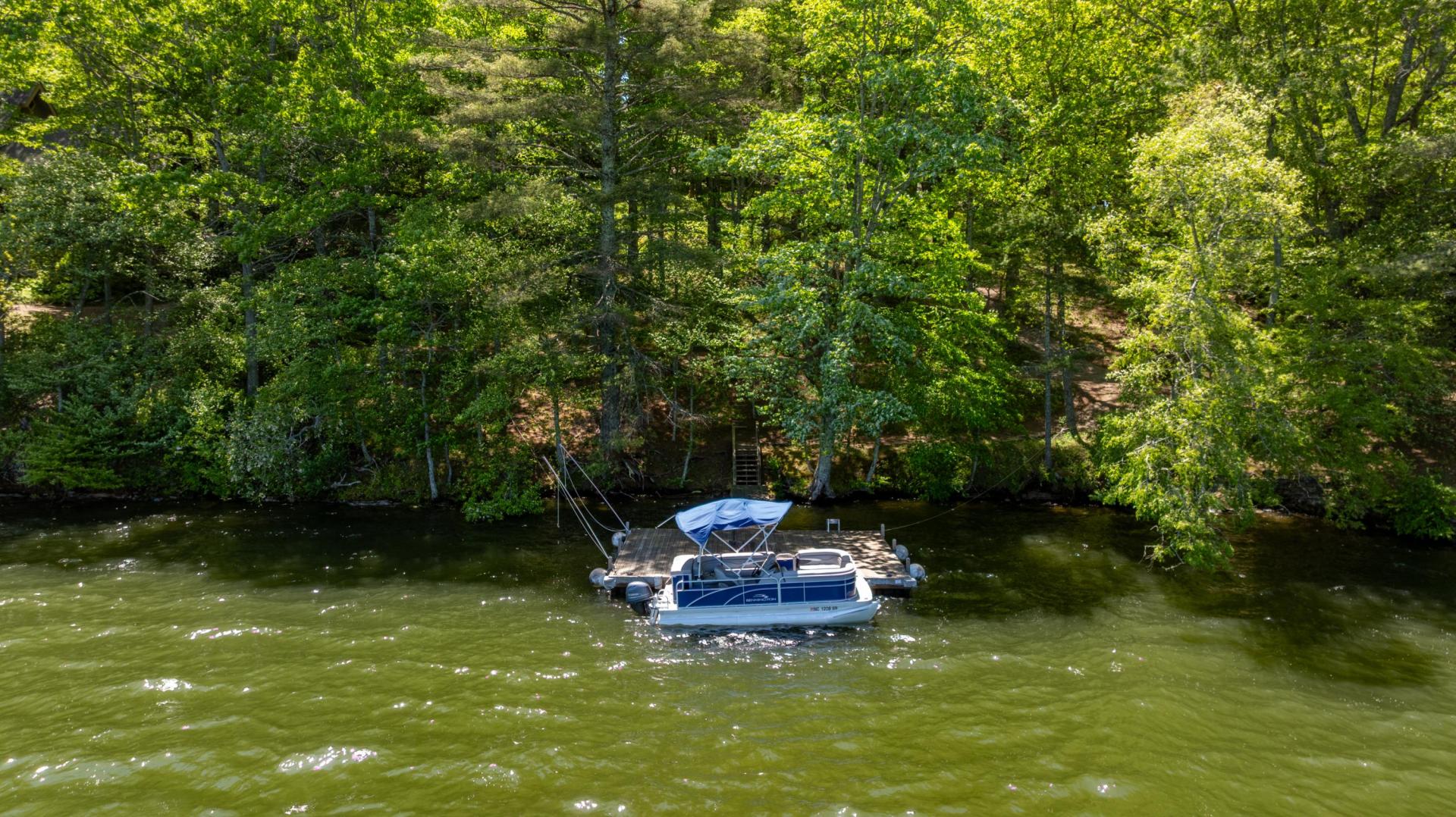 18 Buck Knob Island – Private island in North Carolina, United States