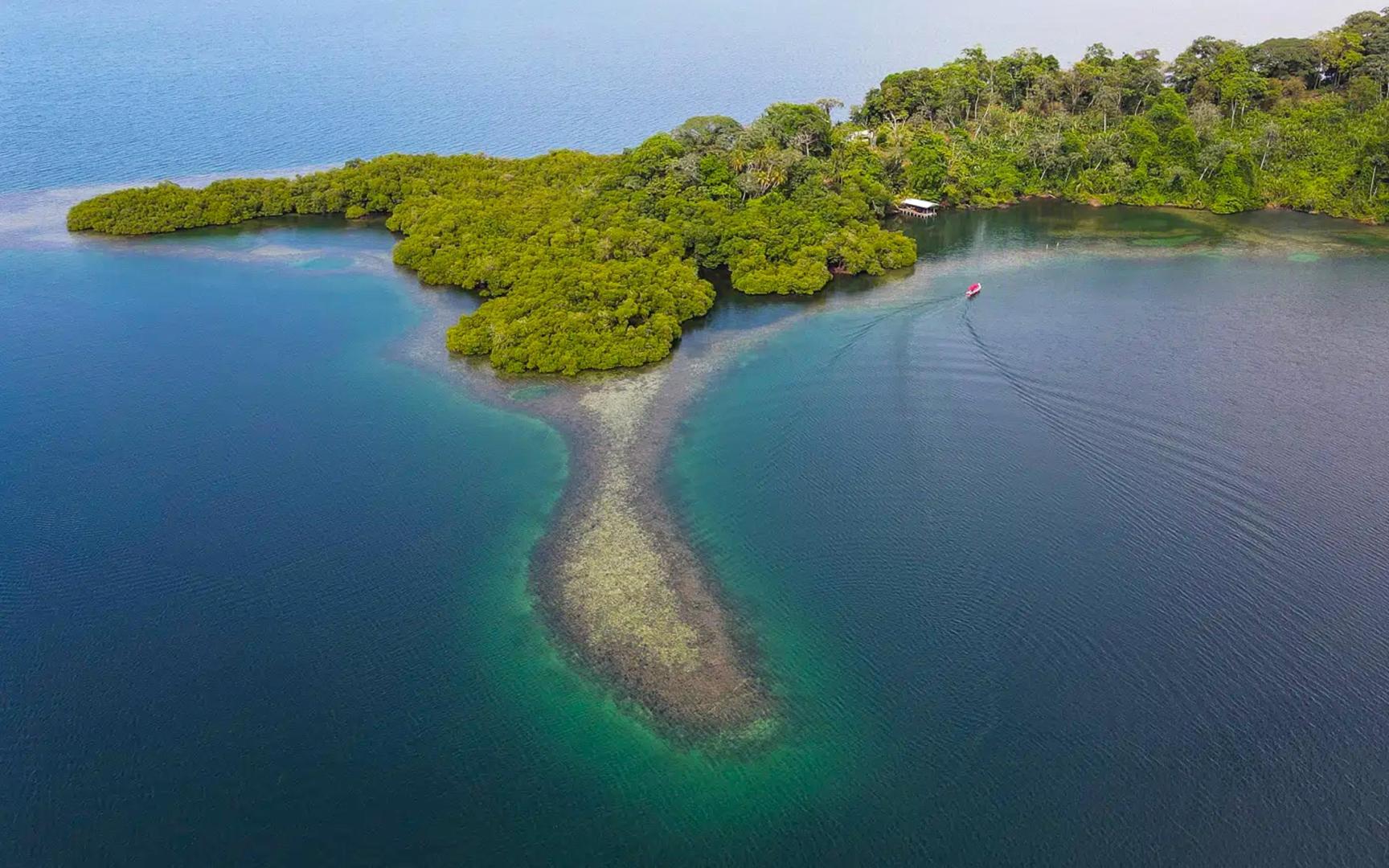 Cayo Roldán – Private island in Panama, Central America