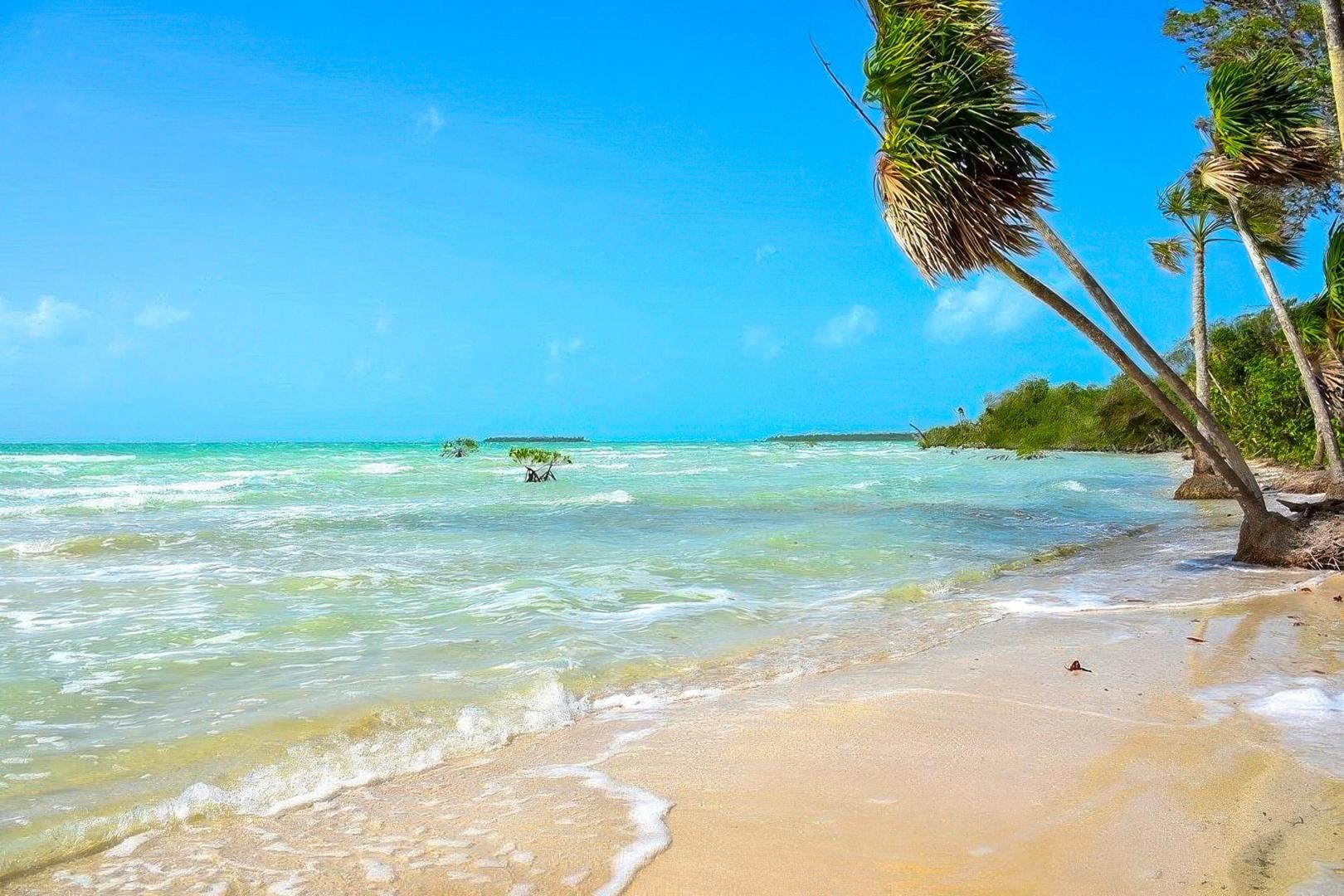 Cayo Violín – Private island in Mexico, Central America