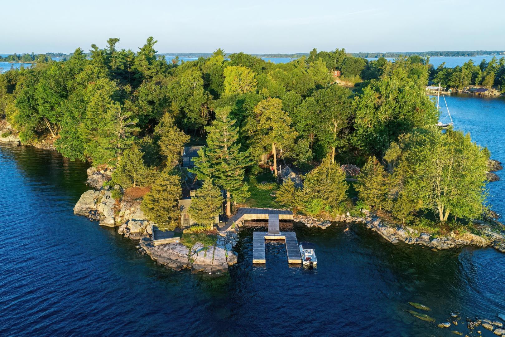 Dumfounder Island – Private island in Eastern Ontario, Ontario, Canada