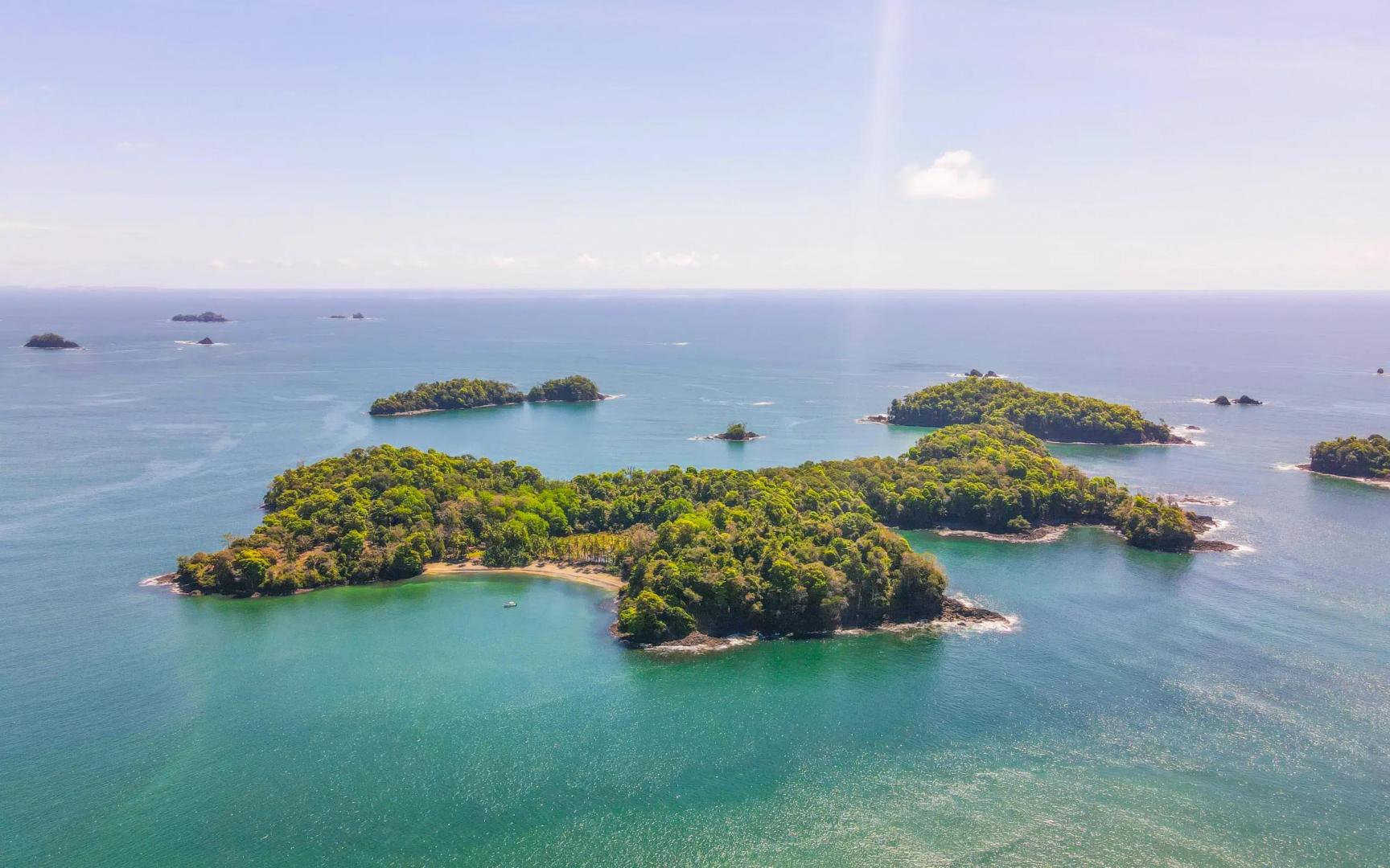 Gulf of Chiriquí Private Island Package – Private island in Panama, Central America