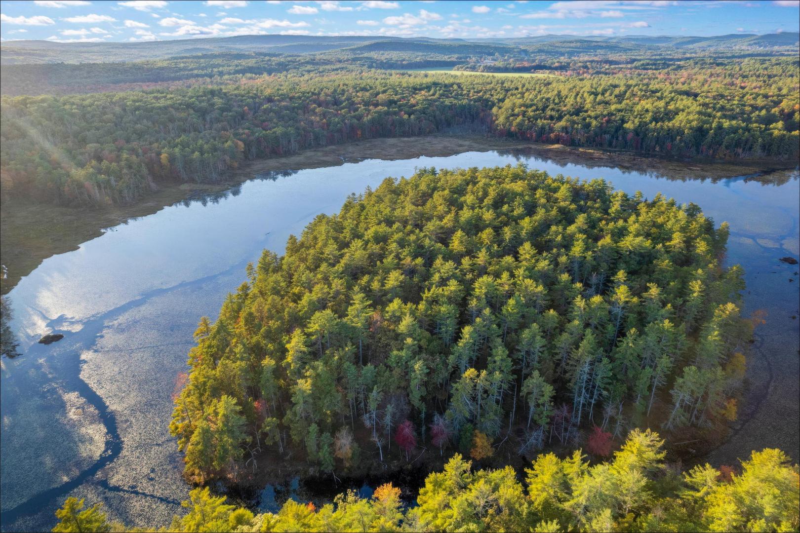 Lake Rohunta Island – Private island in Massachusetts, United States