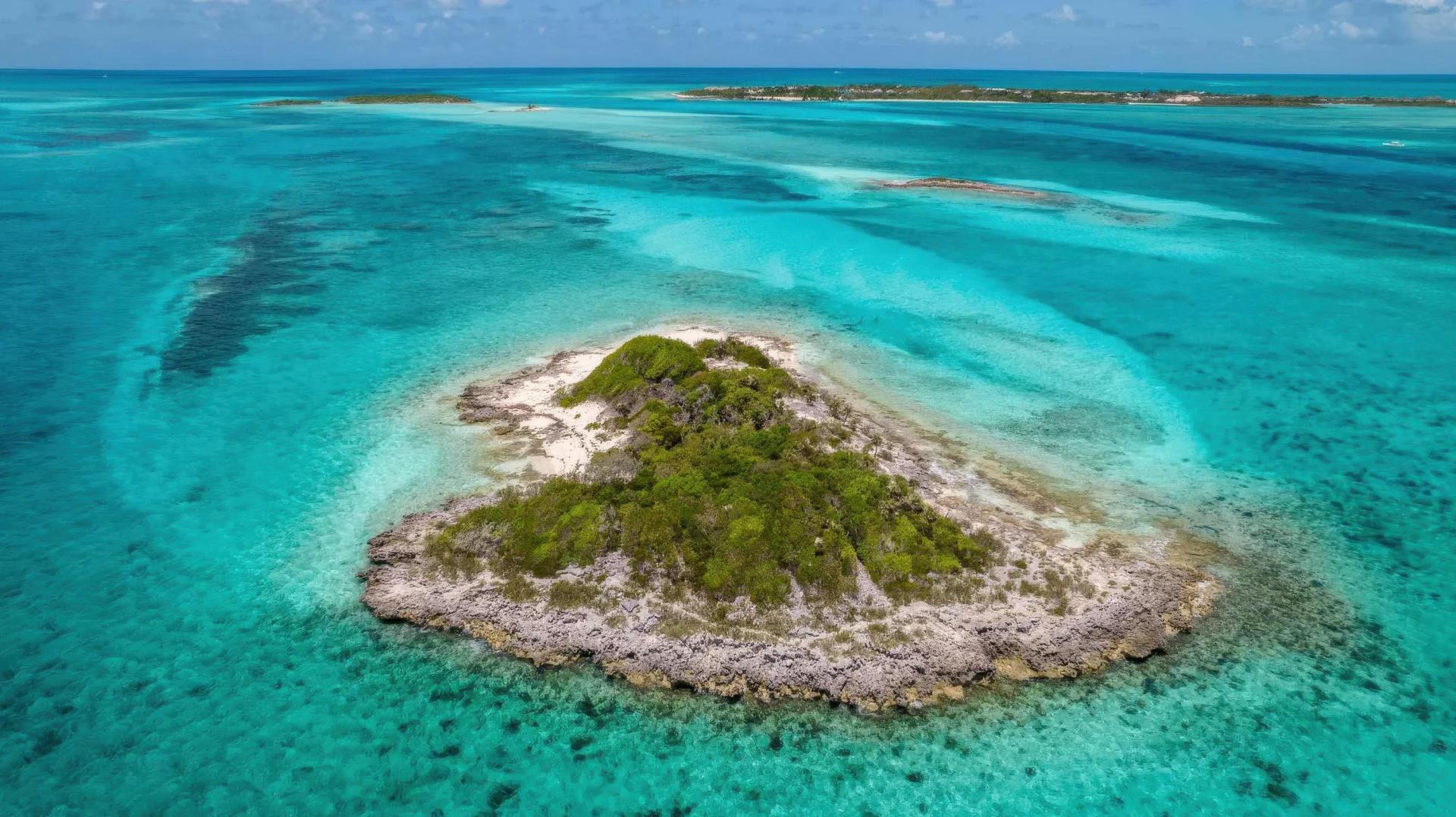 Sanctuary & Mini Cay – Private island in The Exumas, Bahamas, Caribbean