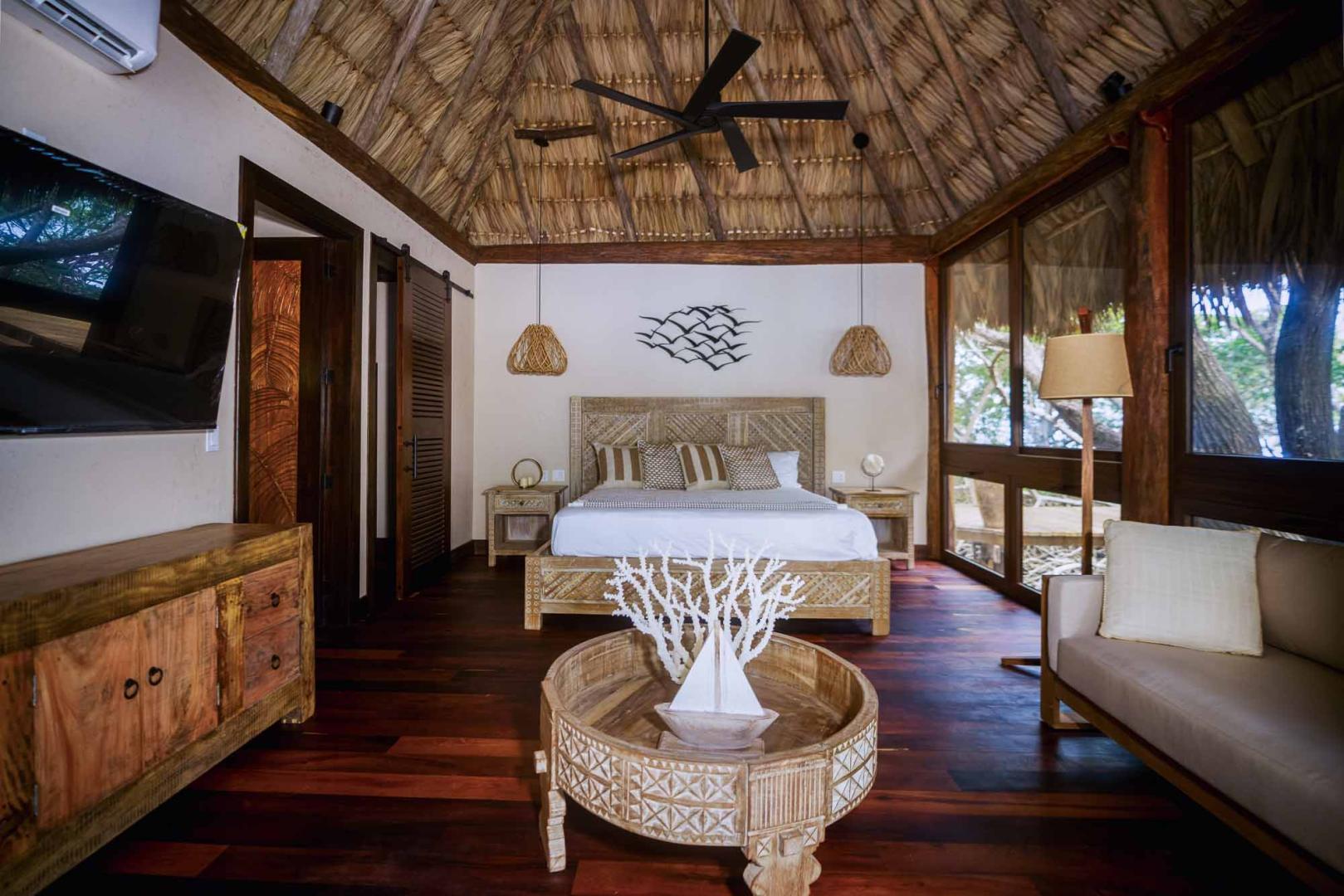 Sapodilla Private Island – Private island in Belize, Central America