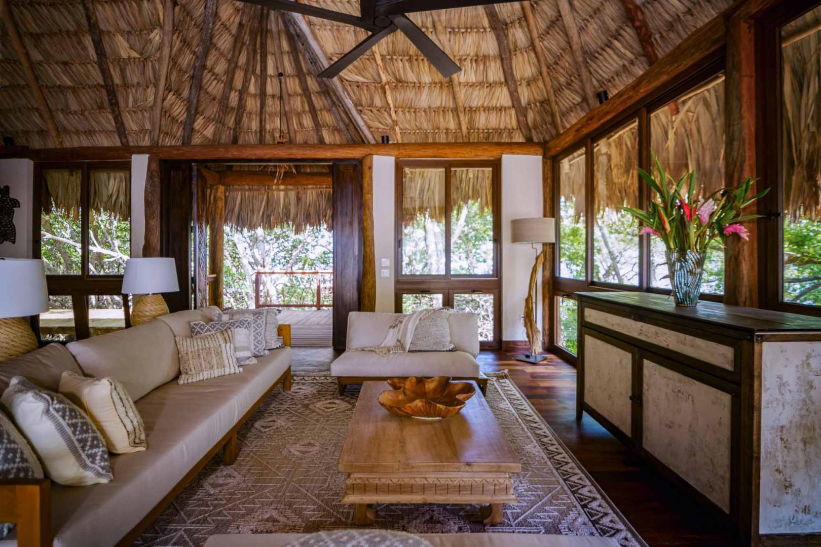 Sapodilla Private Island – Private island in Belize, Central America