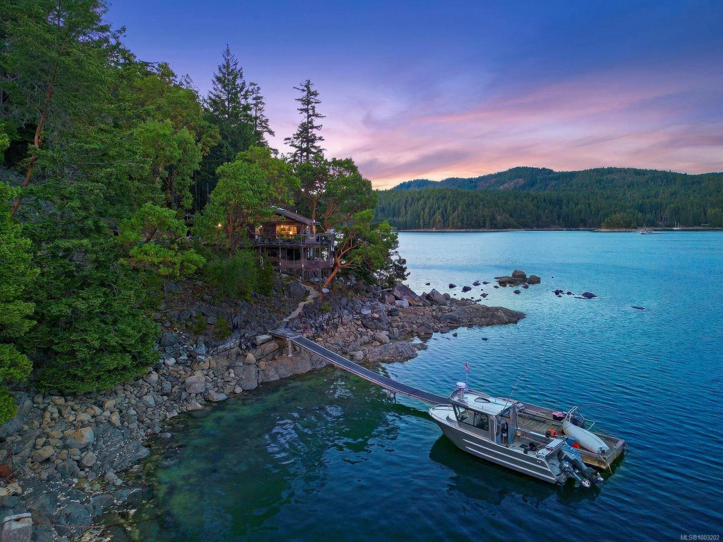 Tan Island – Private island in British Columbia, Canada